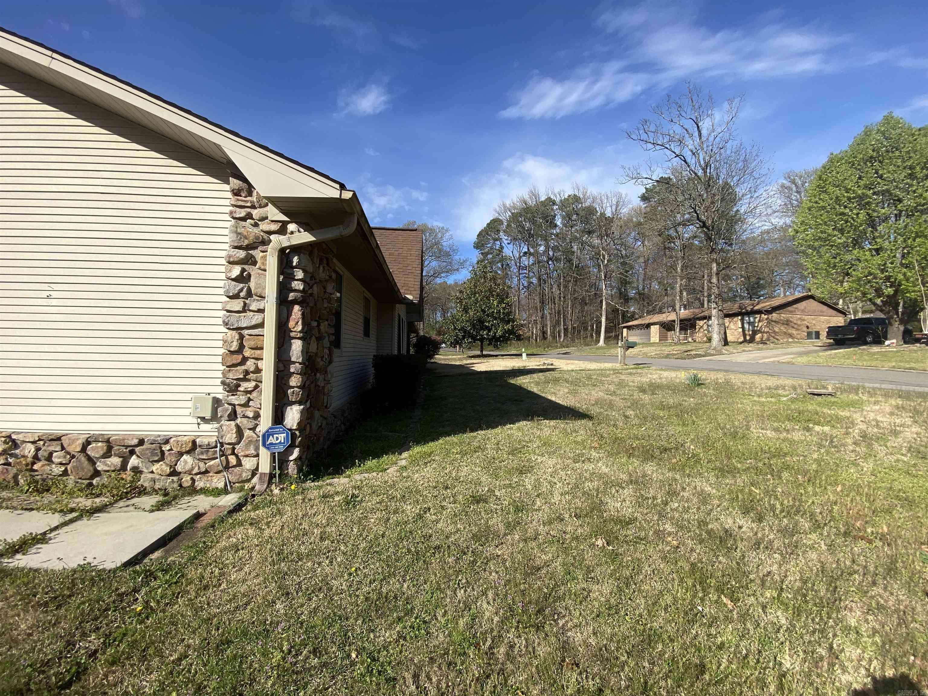 Meadowbrook B - Residential