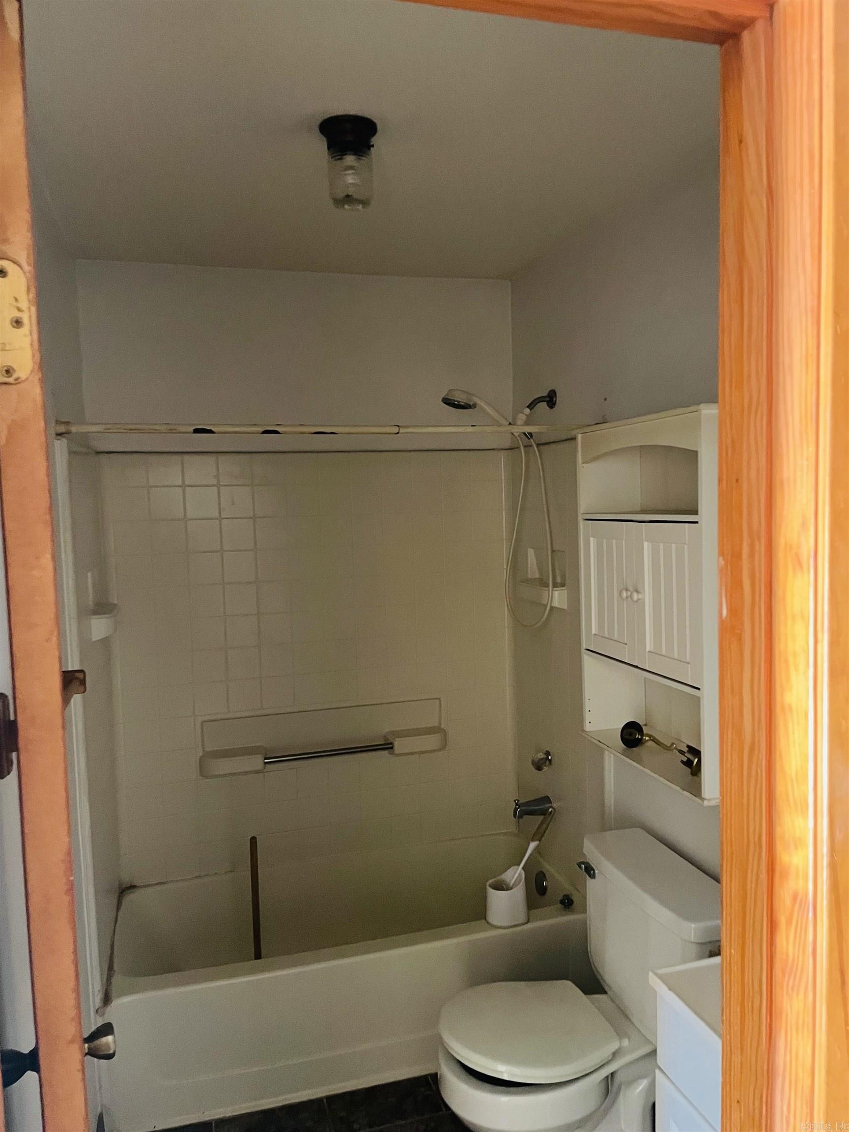 Whitehill 2nd Inside - Residential