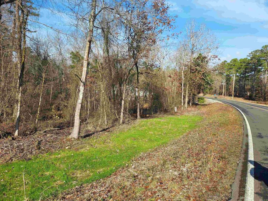 Winter view of Lake Balboa from across the street.  Flat lot for building your new home.  $300 fee for first time buyers to the village.  Paid at closing.