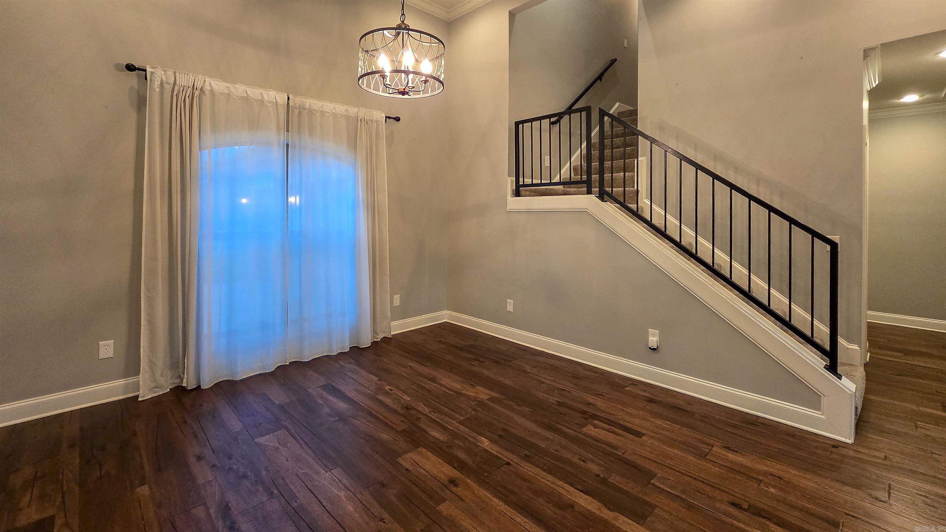 WHISPERING HILLS - Residential