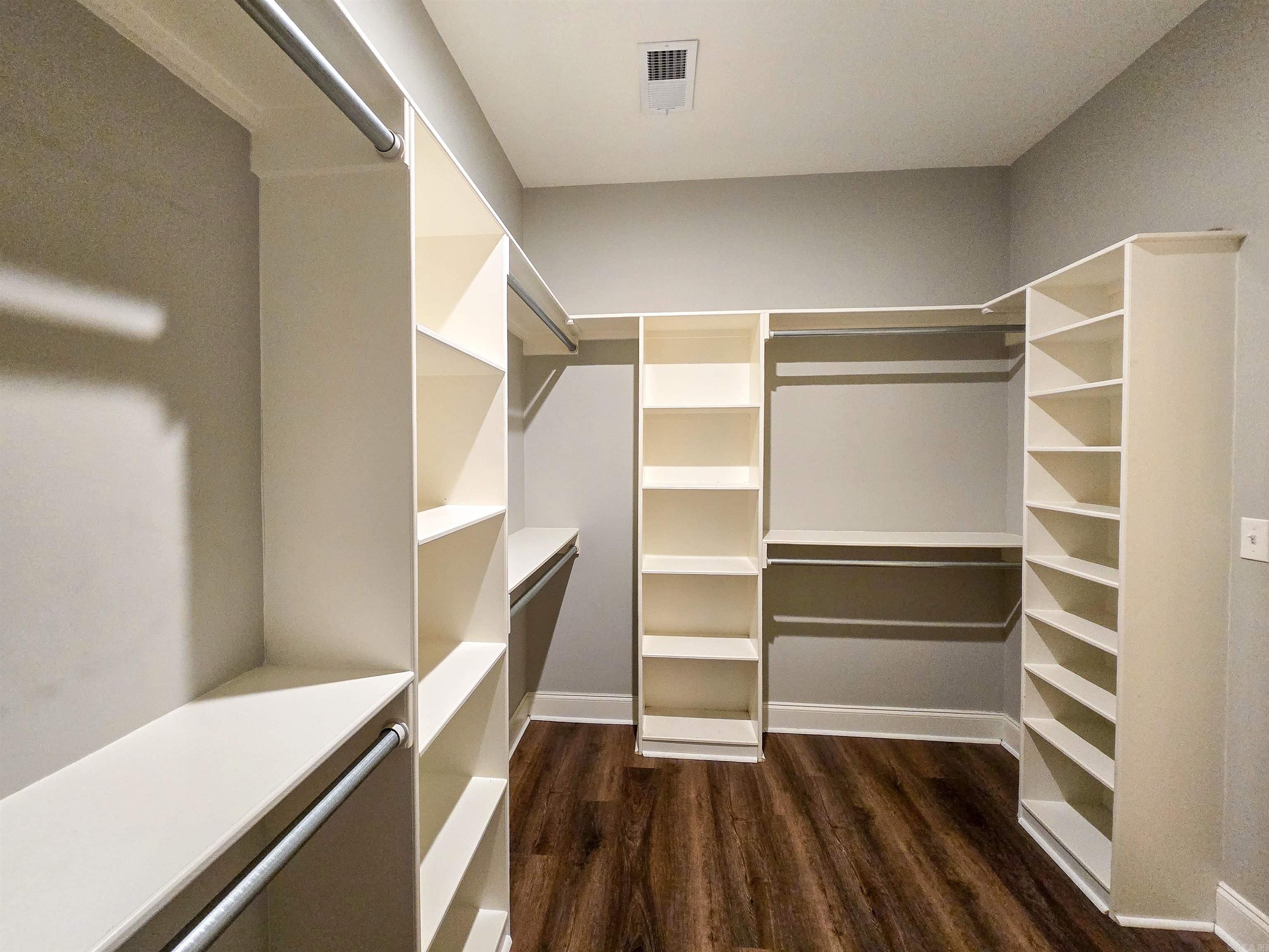 WHISPERING HILLS - Residential