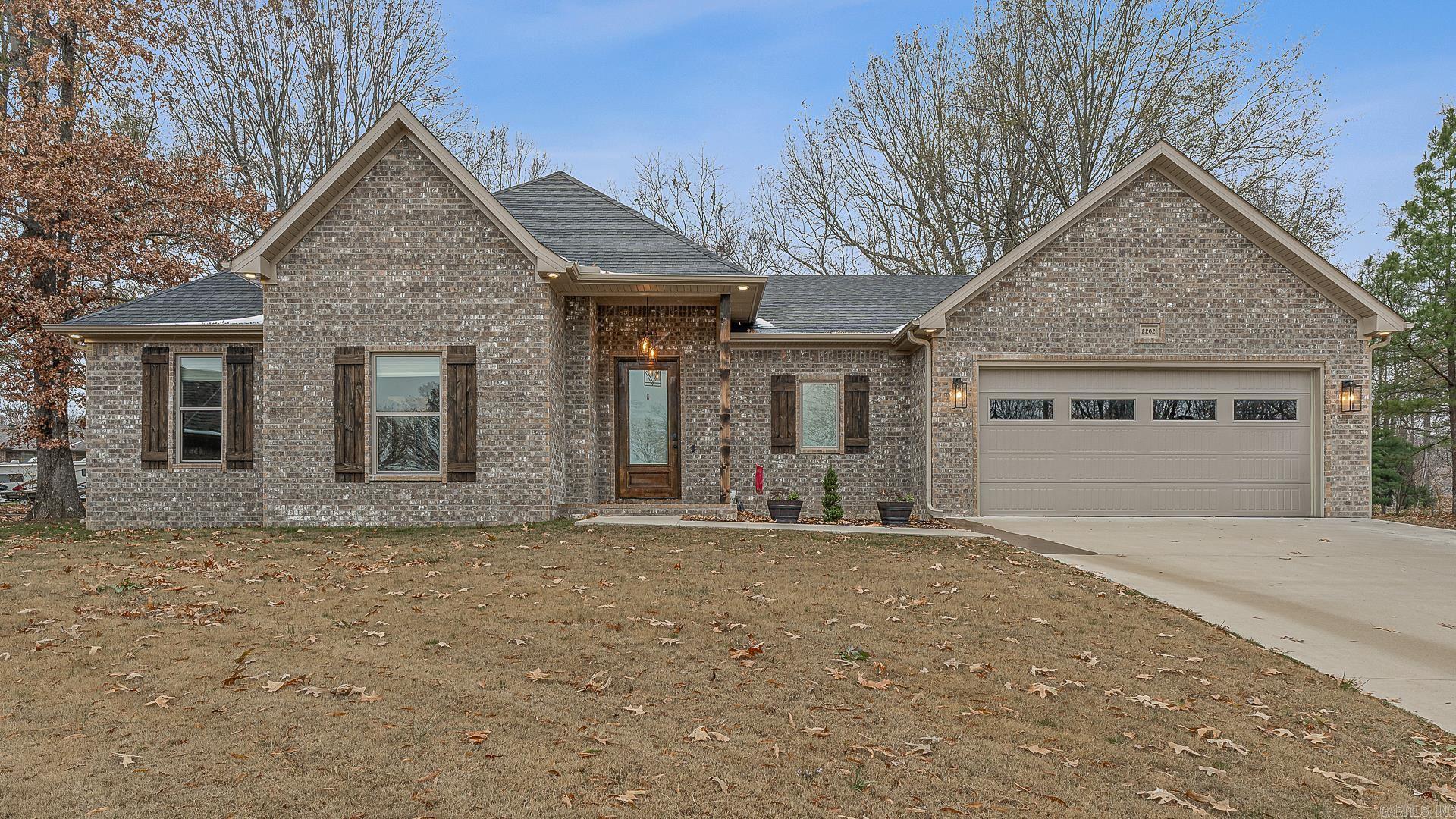 FAIRWAY GLEN - Residential