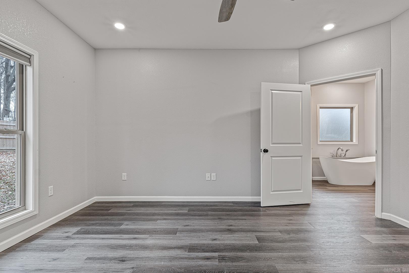 FAIRWAY GLEN - Residential