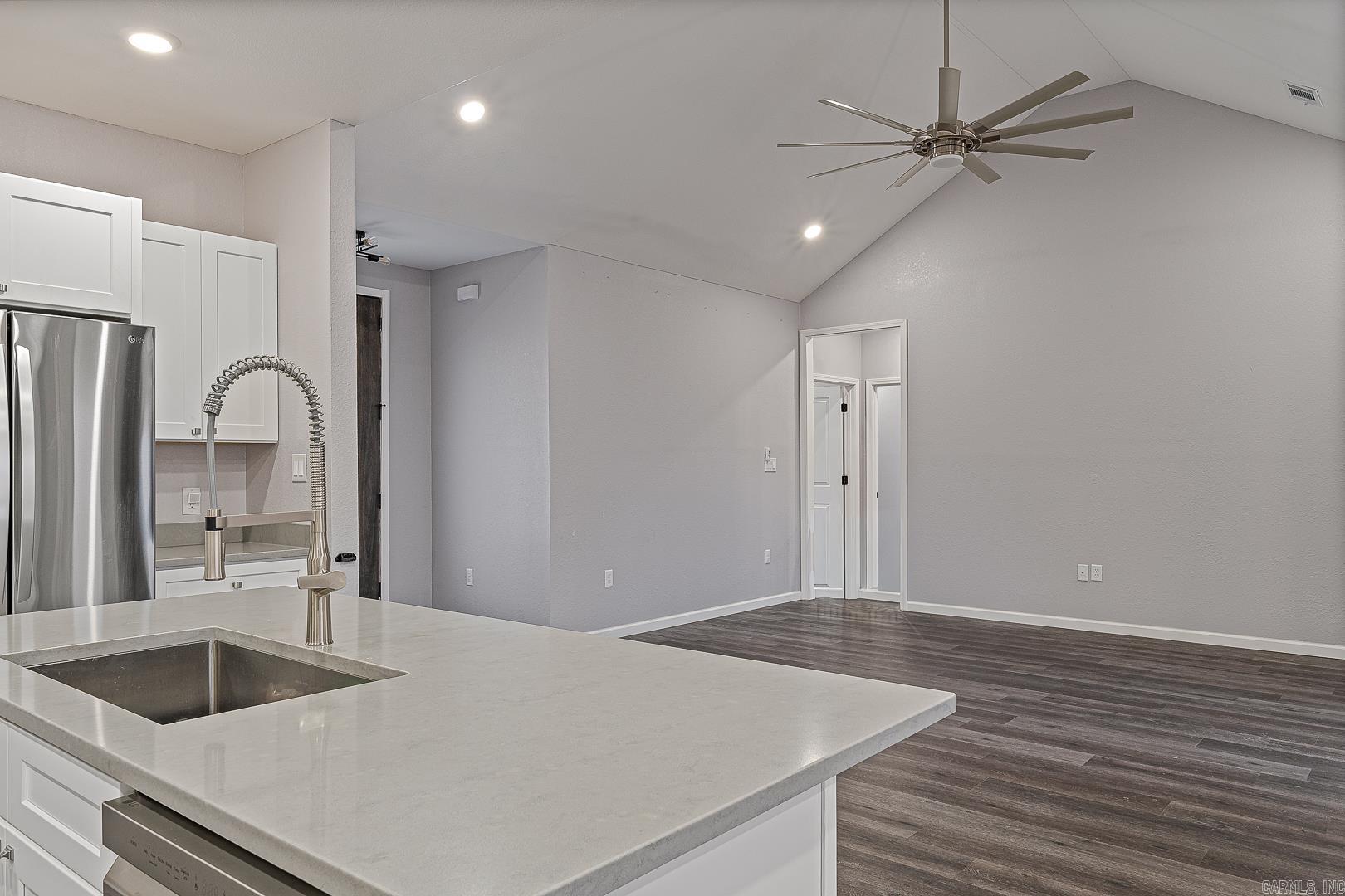 FAIRWAY GLEN - Residential