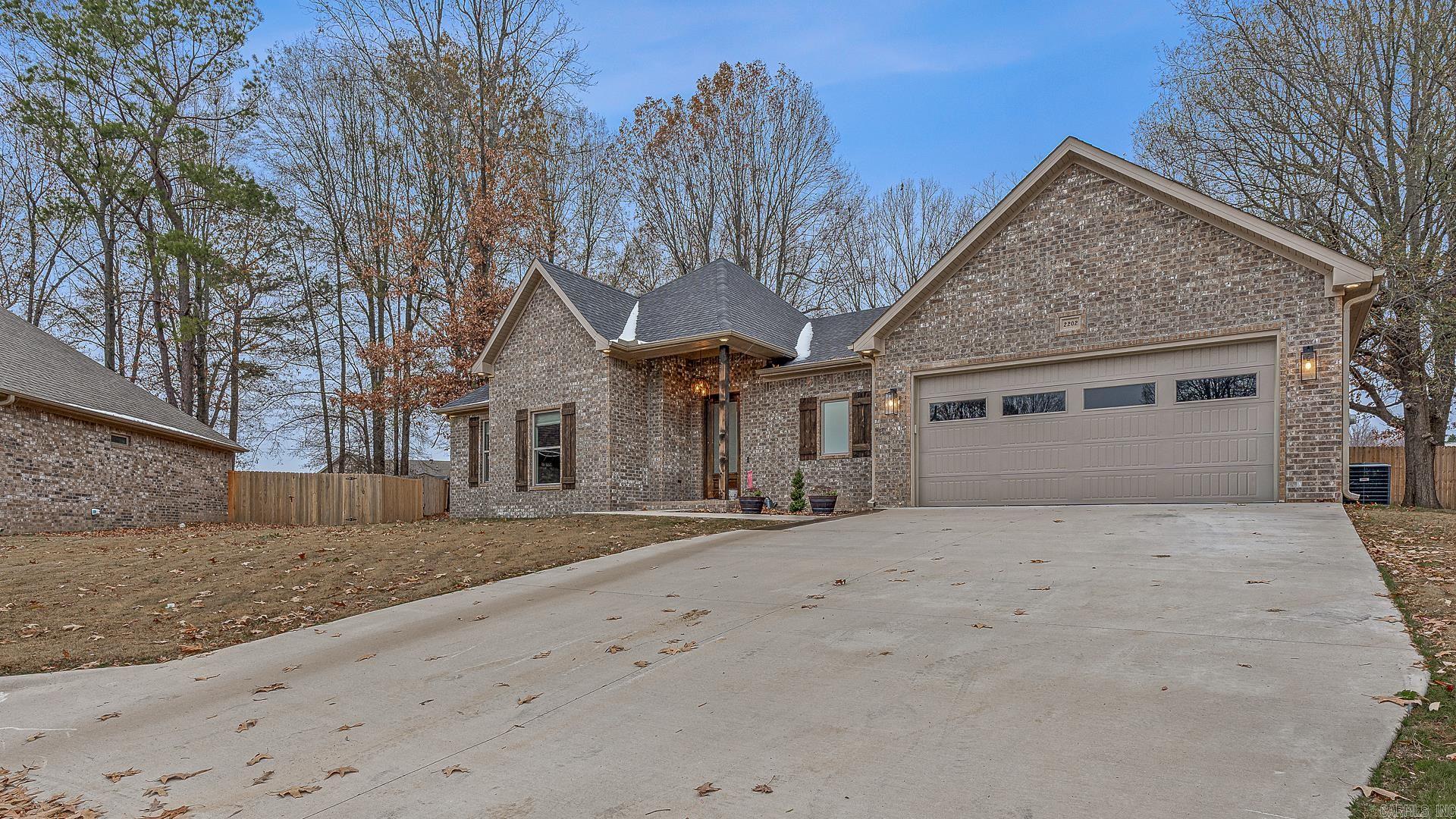 FAIRWAY GLEN - Residential