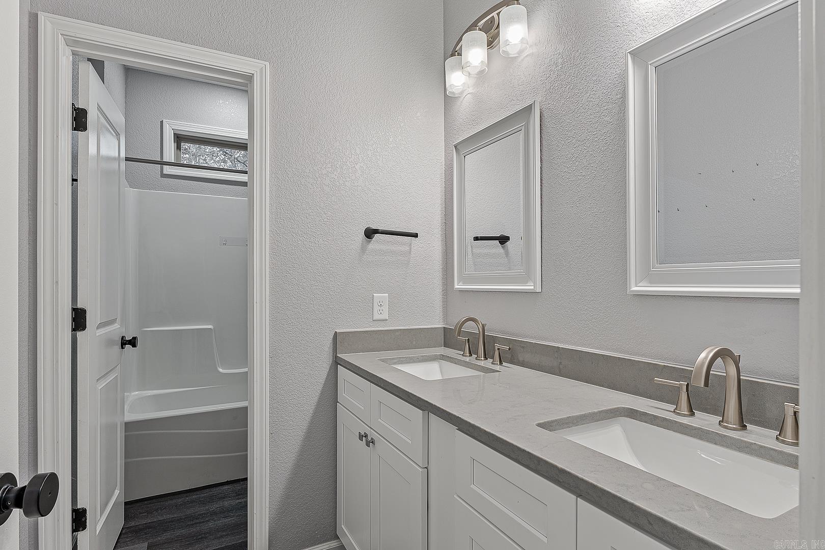 FAIRWAY GLEN - Residential