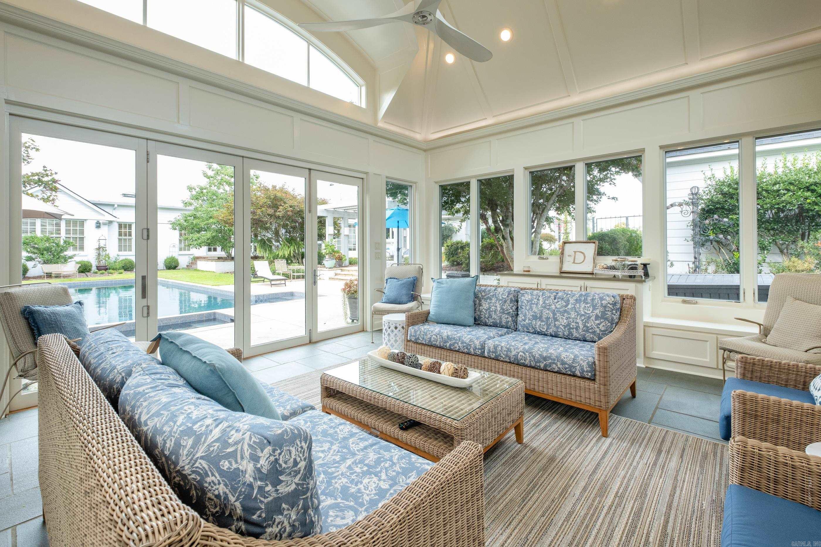 PINNACLE POINT - Residential