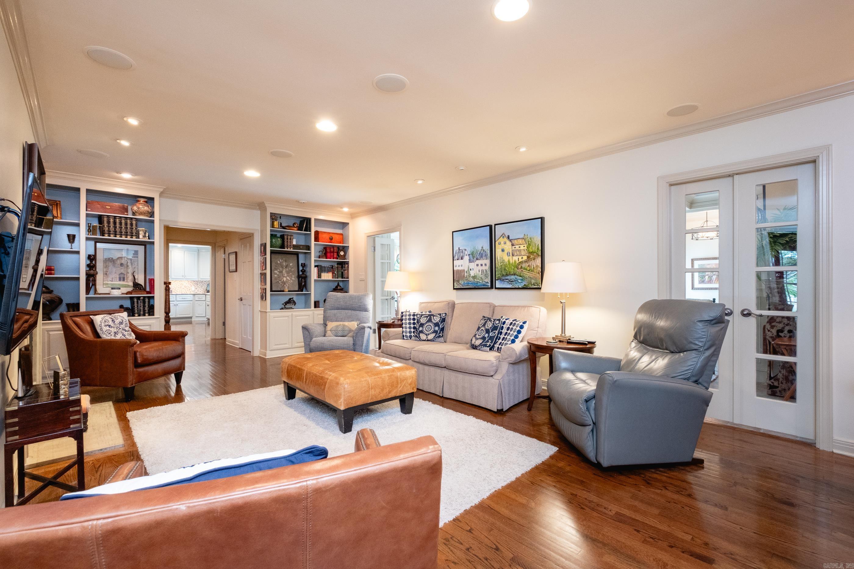 PINNACLE POINT - Residential