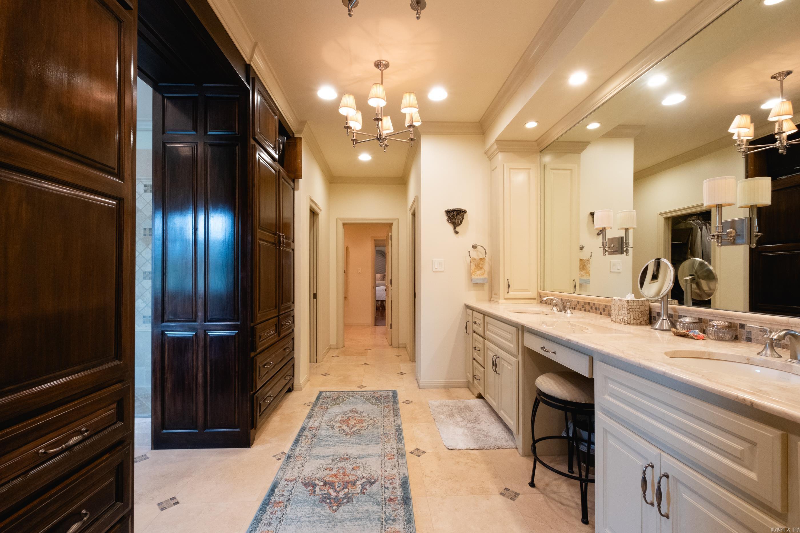 PINNACLE POINT - Residential