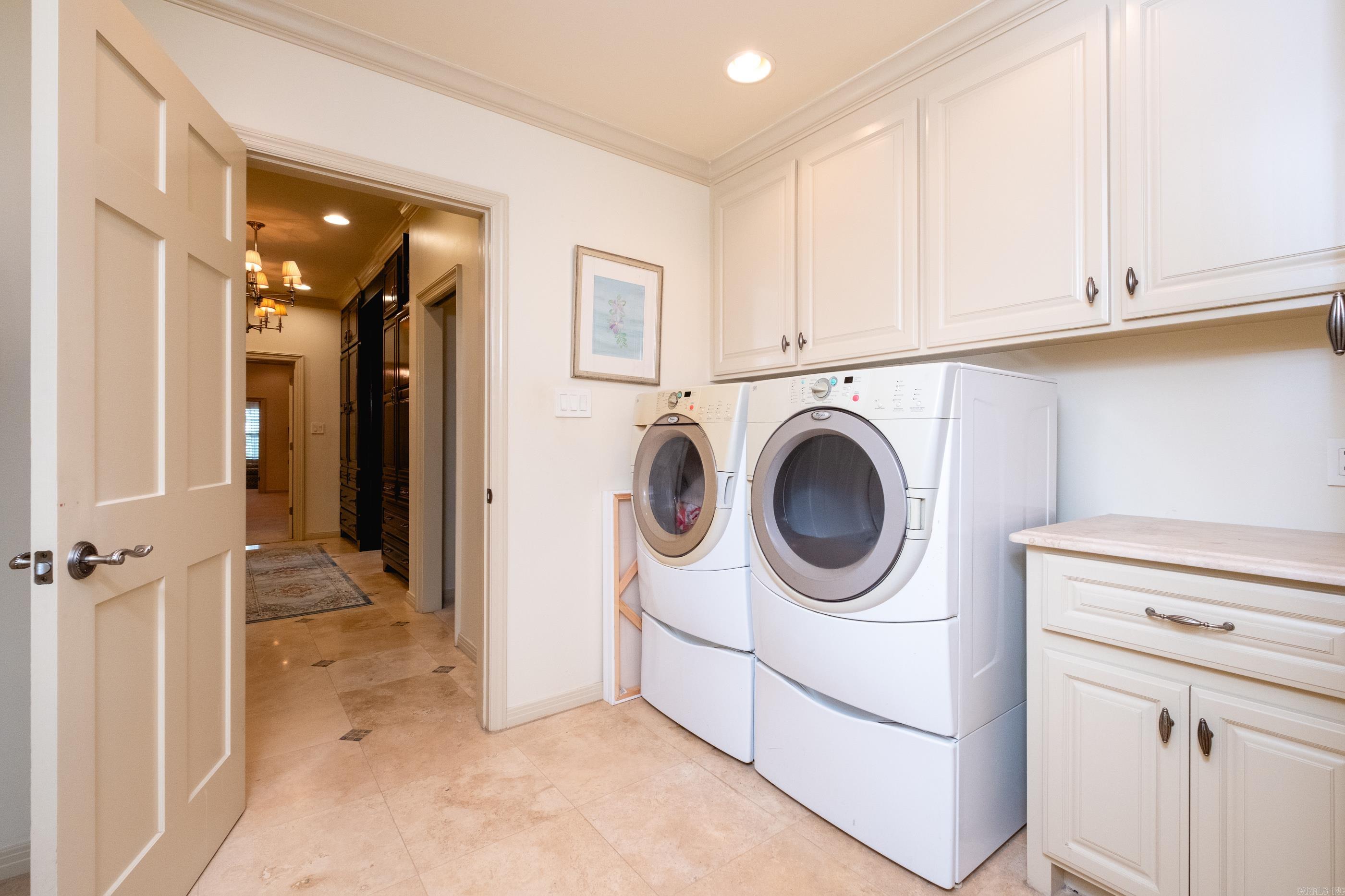 PINNACLE POINT - Residential