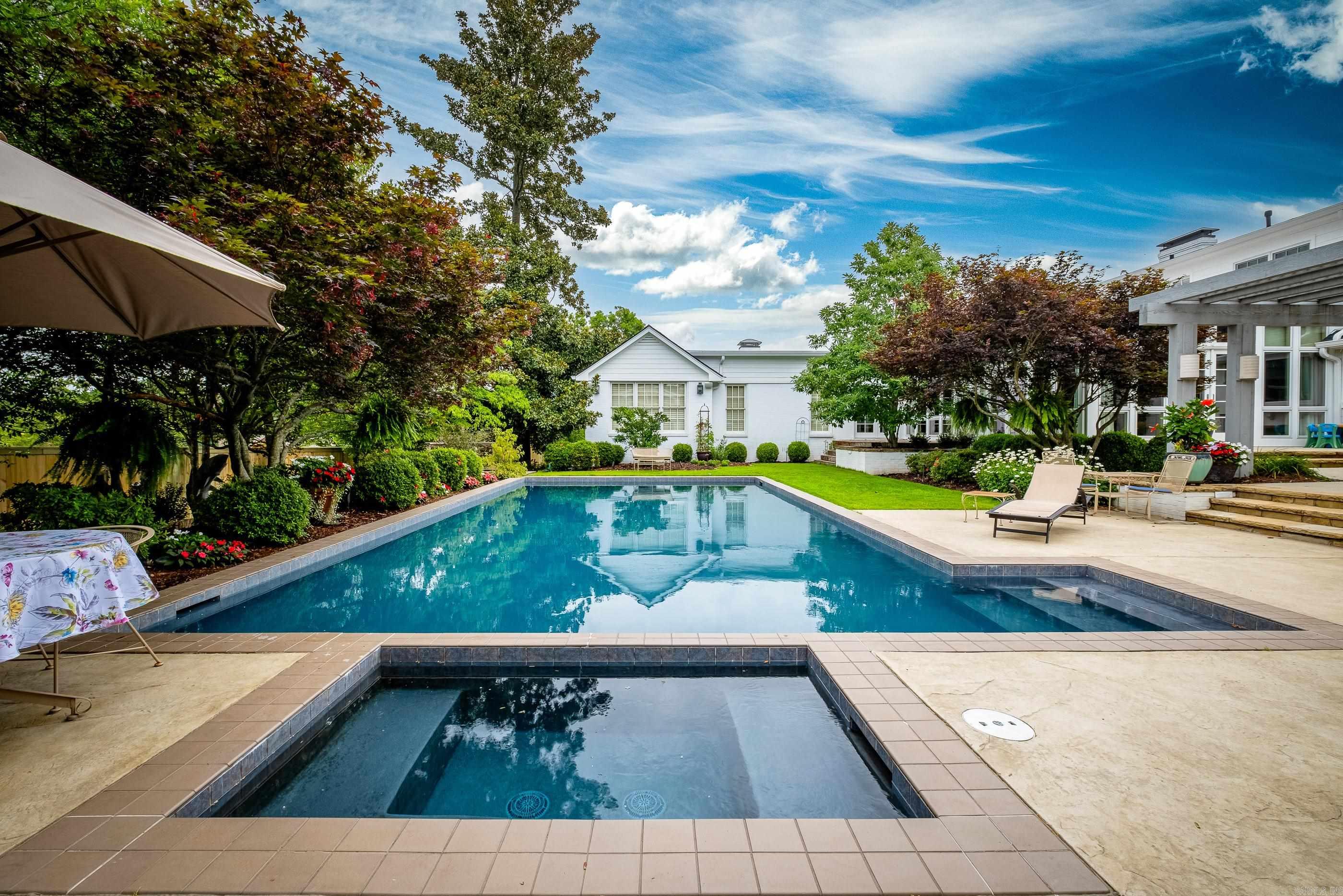 PINNACLE POINT - Residential