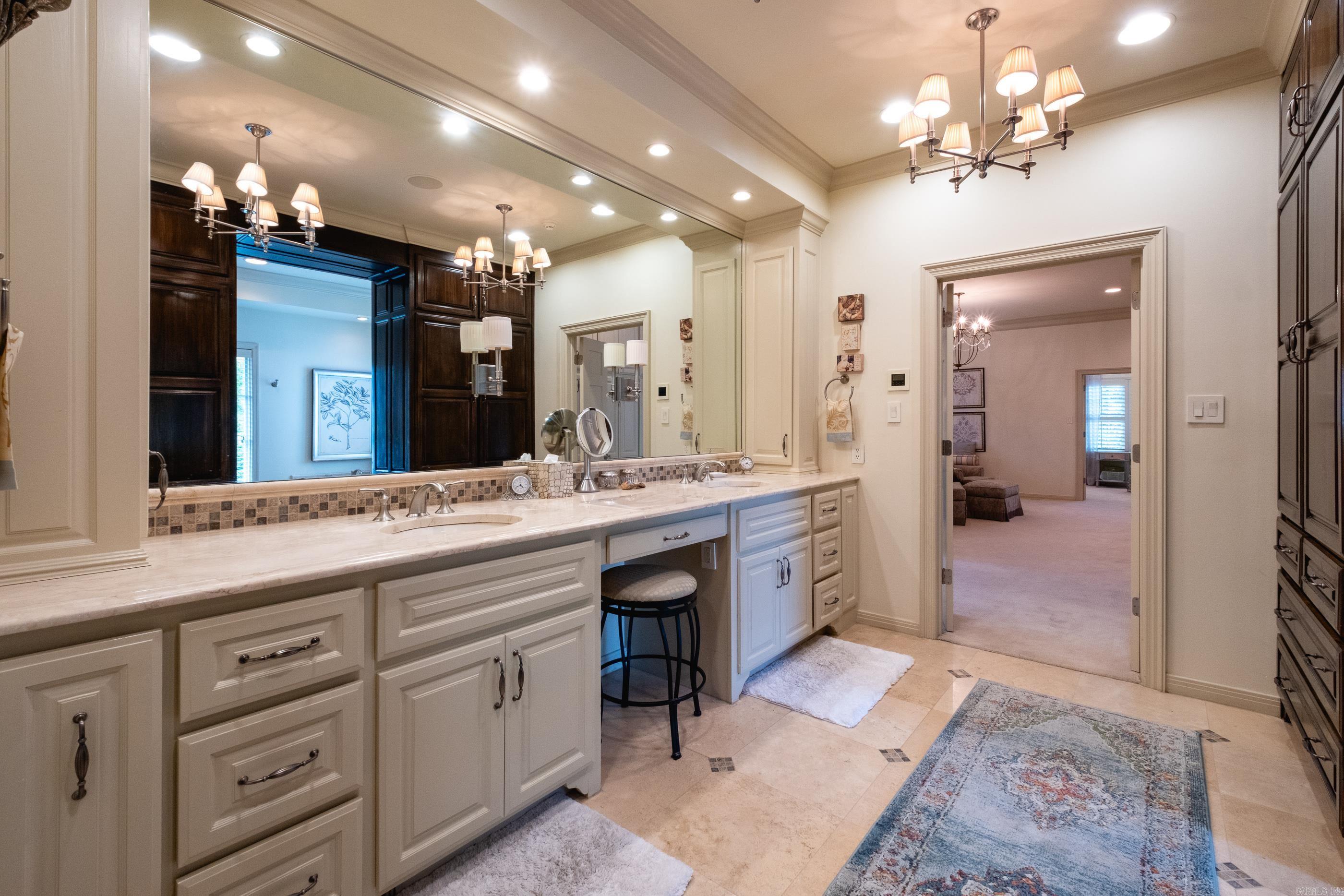 PINNACLE POINT - Residential