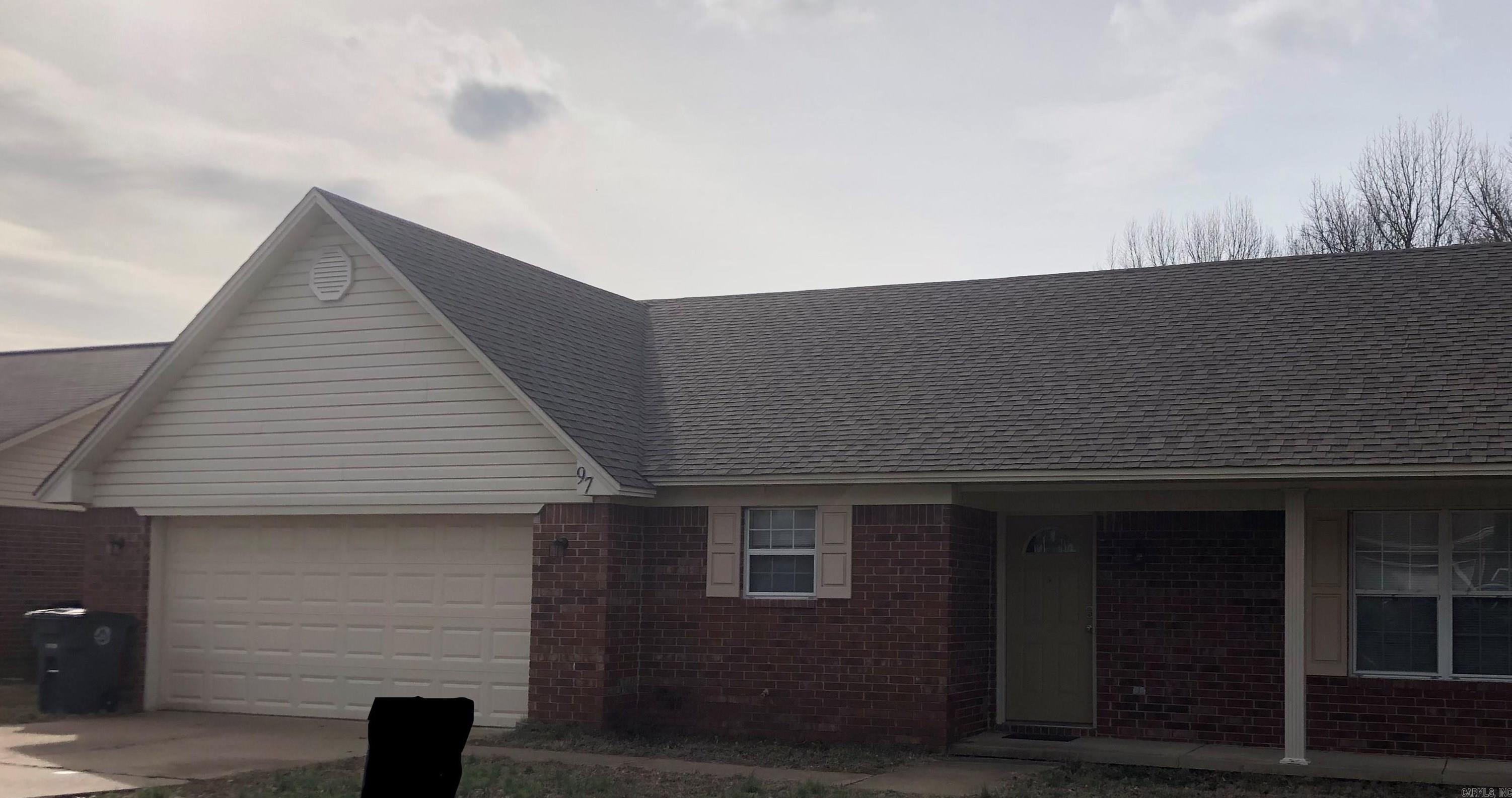 Field Farms - Residential Lease