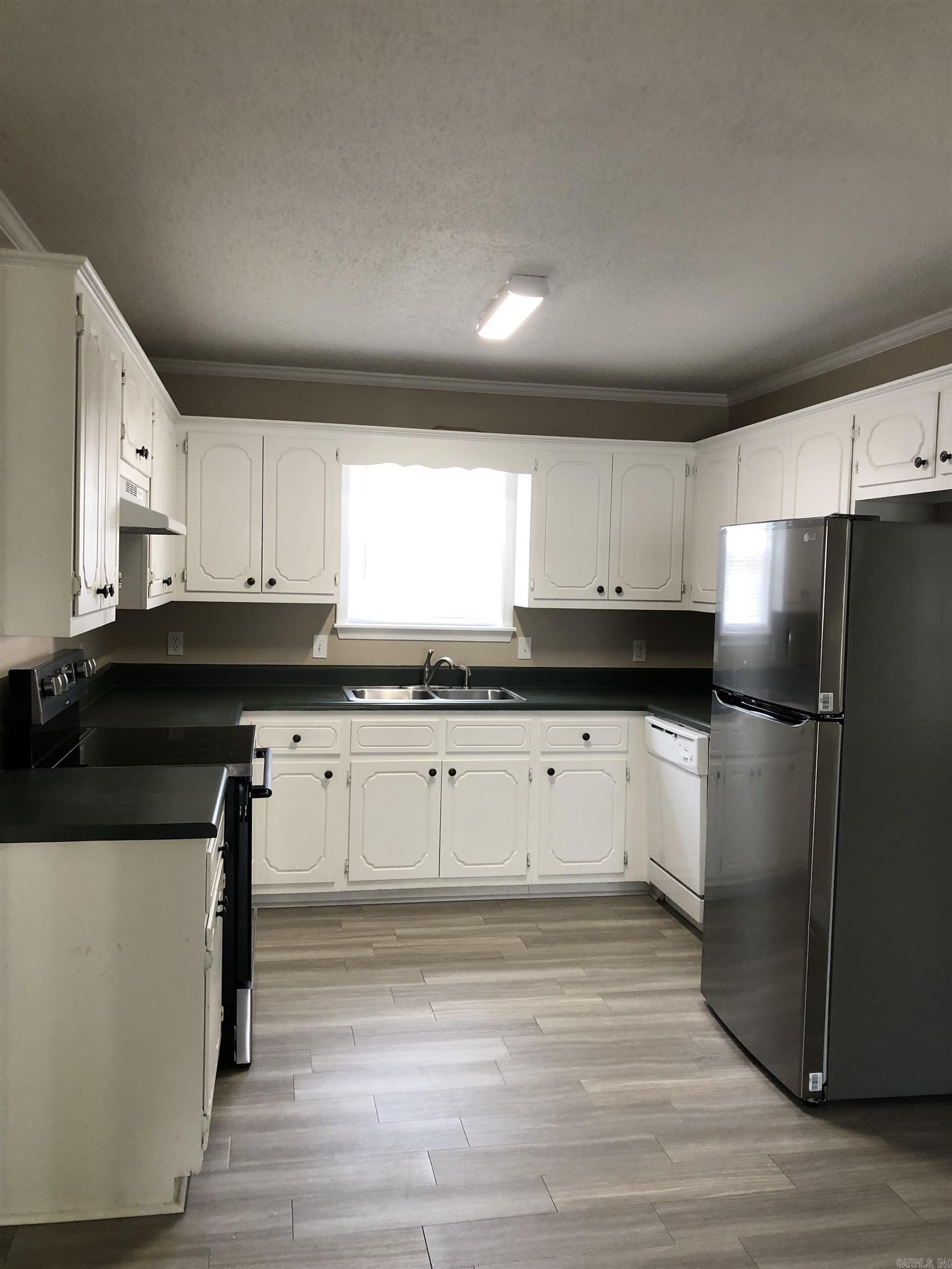 Field Farms - Residential Lease