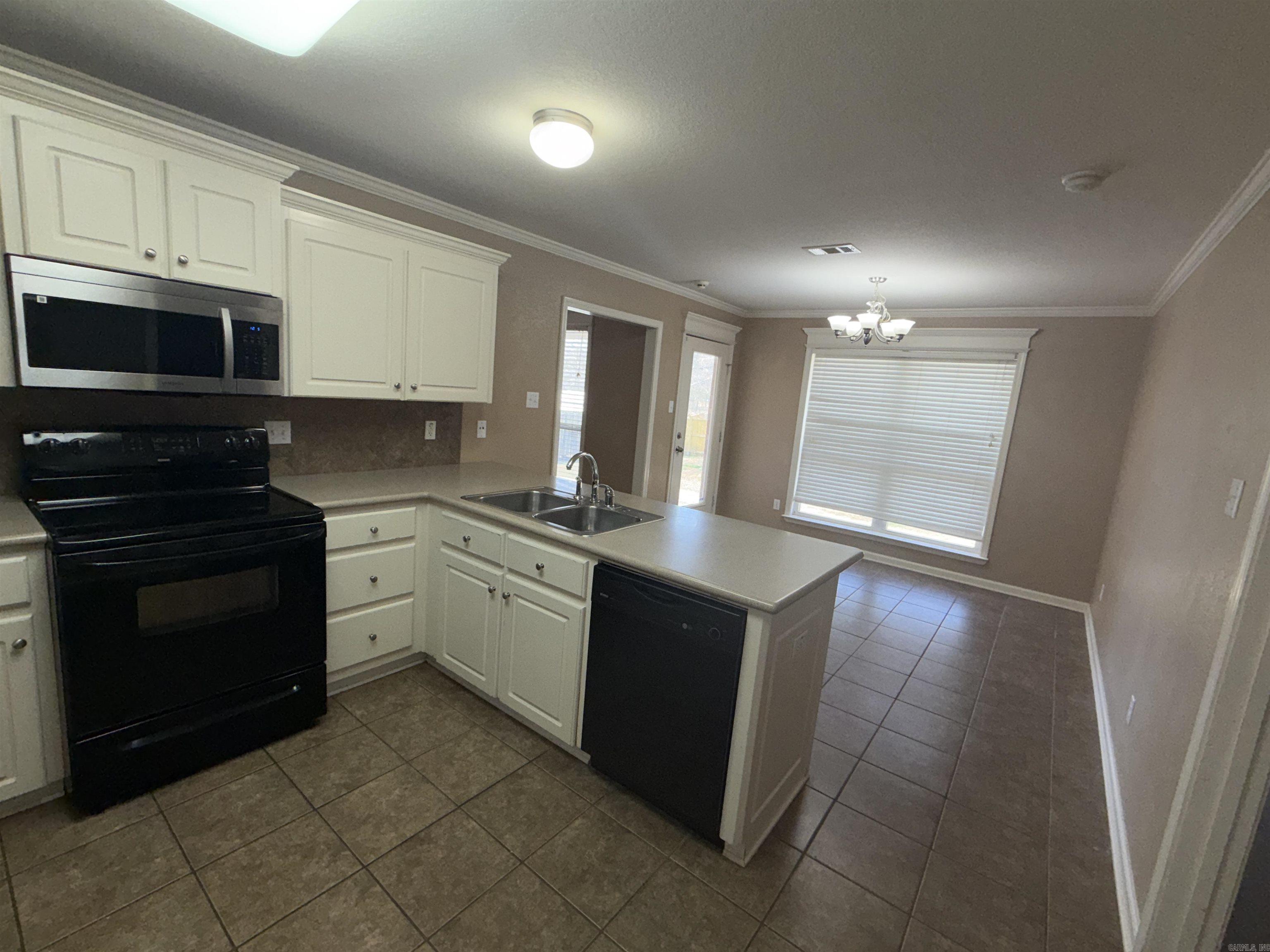 BASE MEADOWS ADDN - Residential