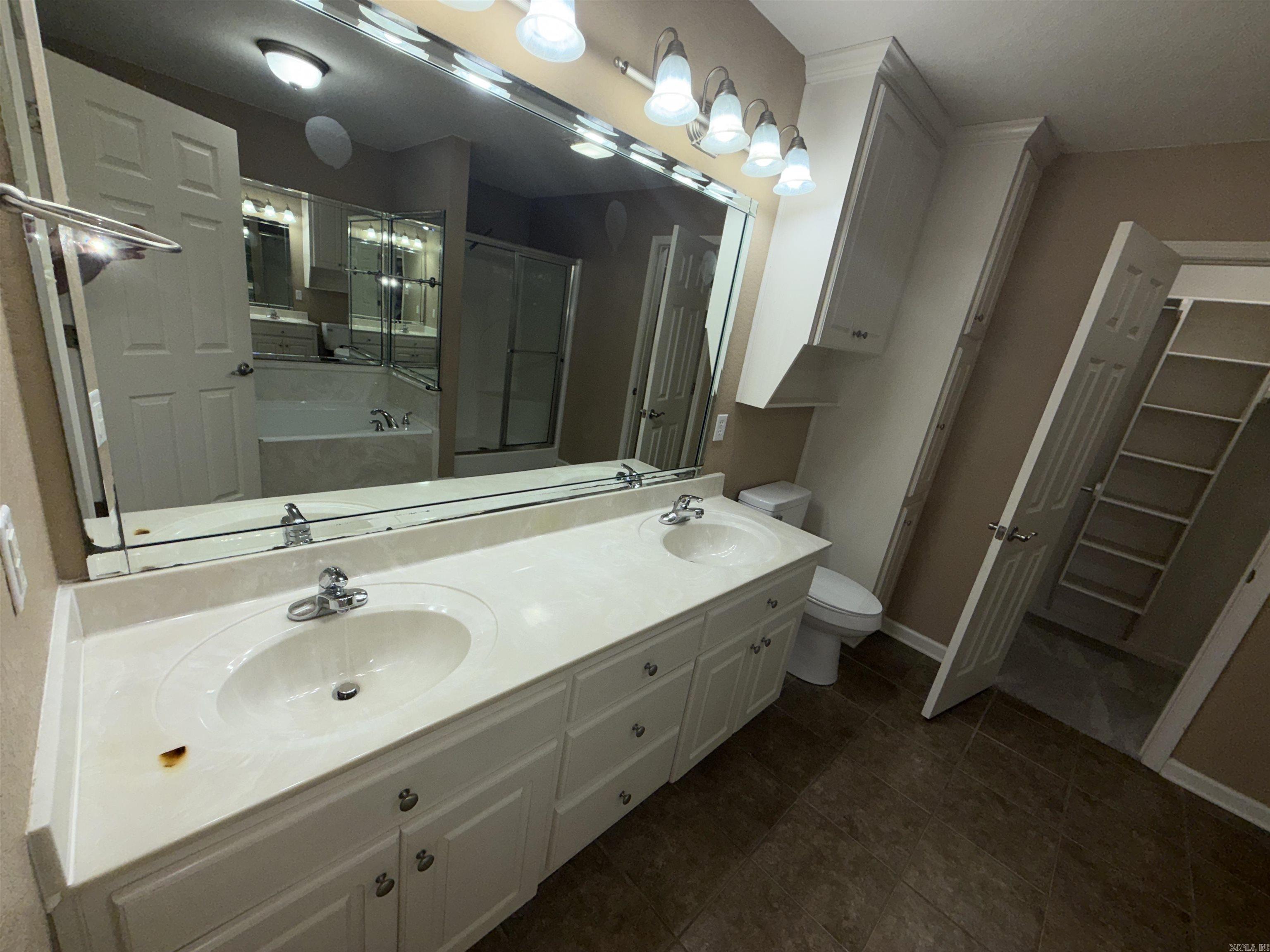 BASE MEADOWS ADDN - Residential