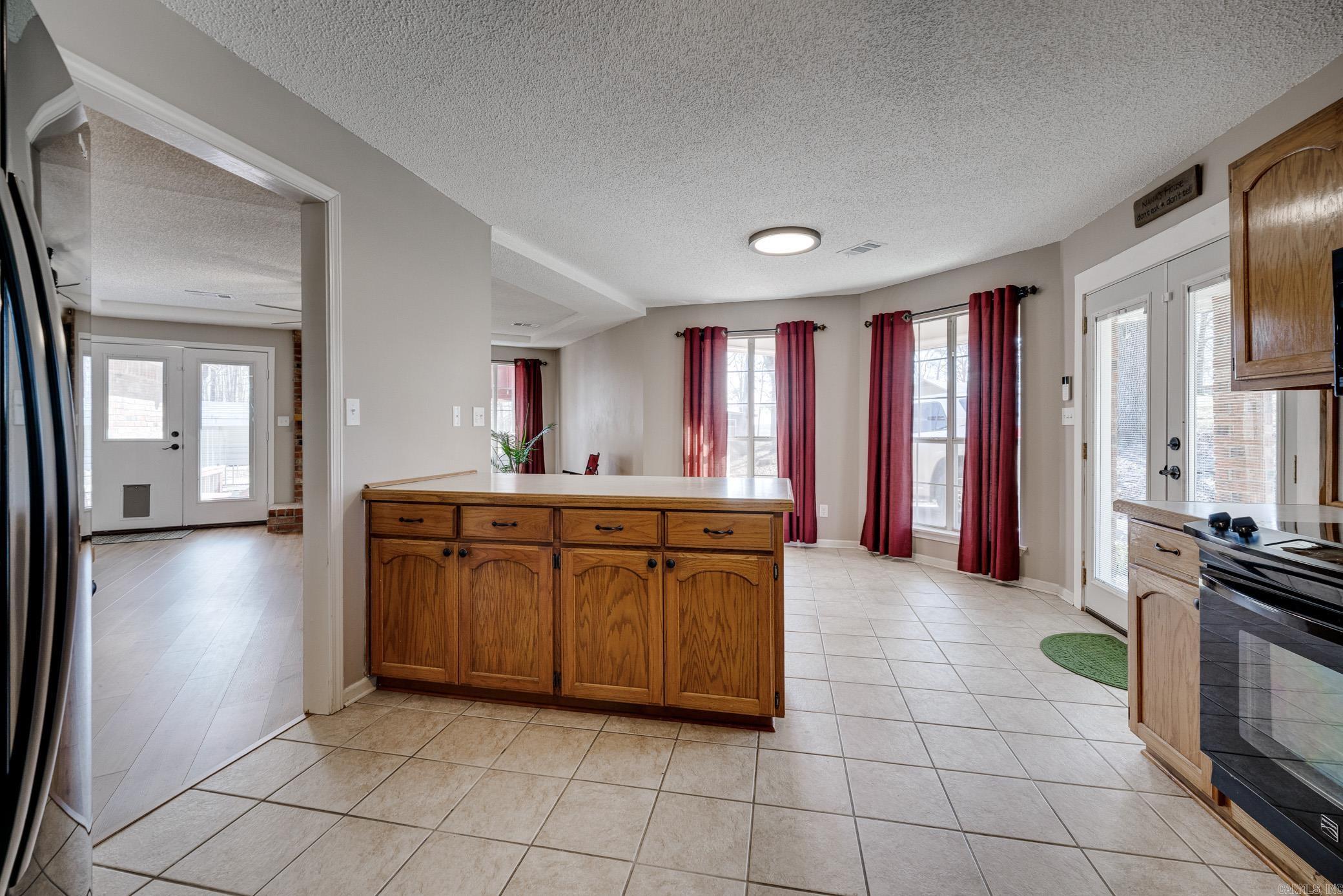 CYPRESS COVE - Residential