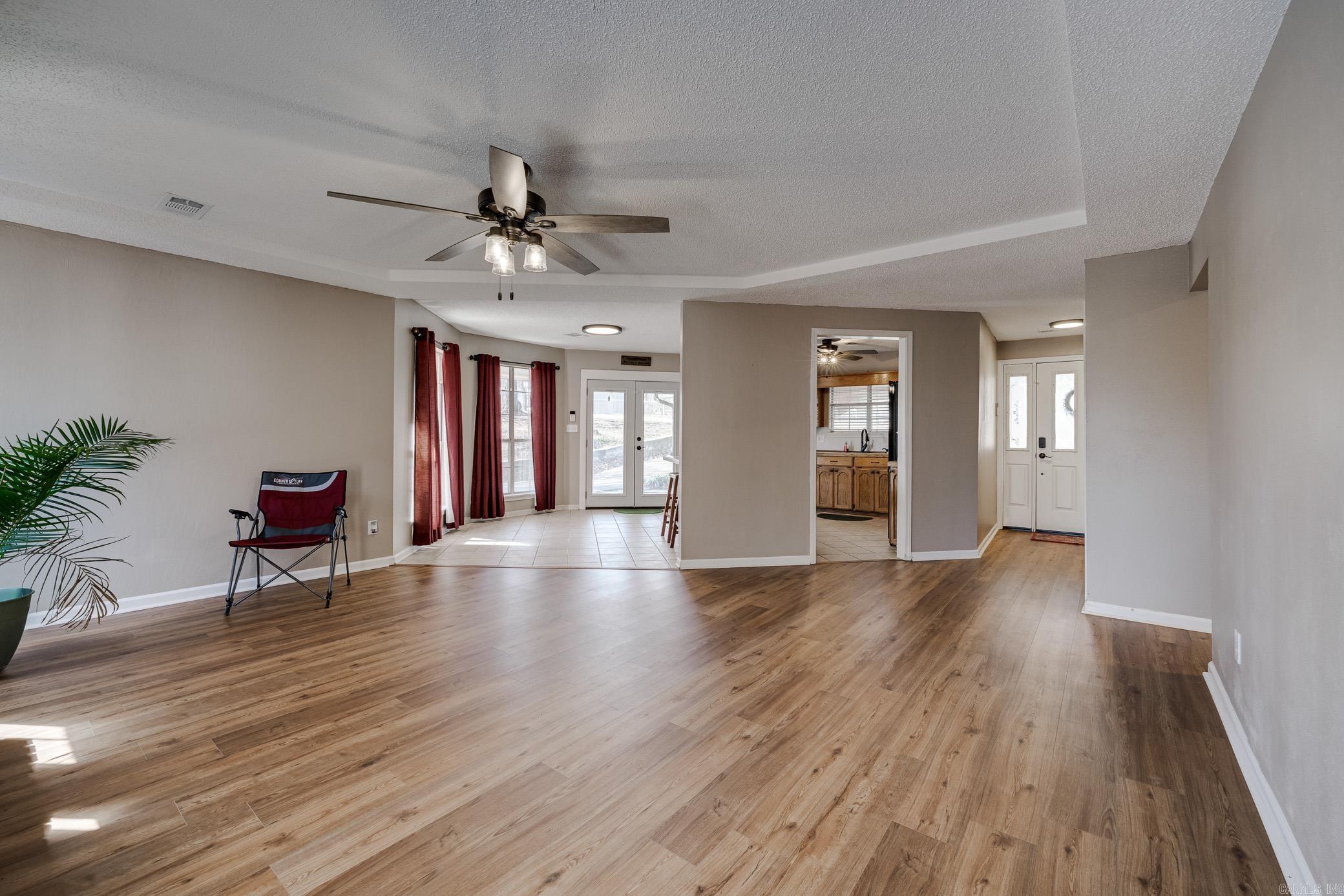 CYPRESS COVE - Residential