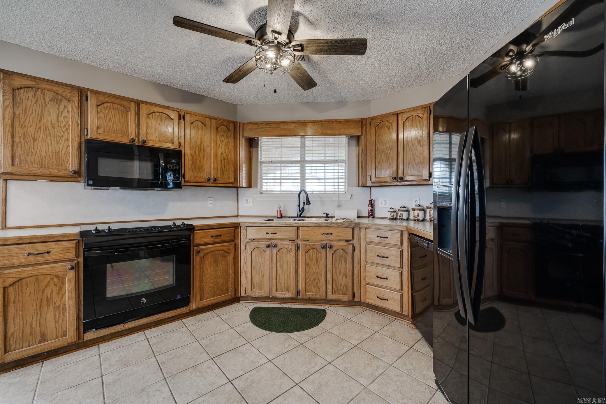 CYPRESS COVE - Residential