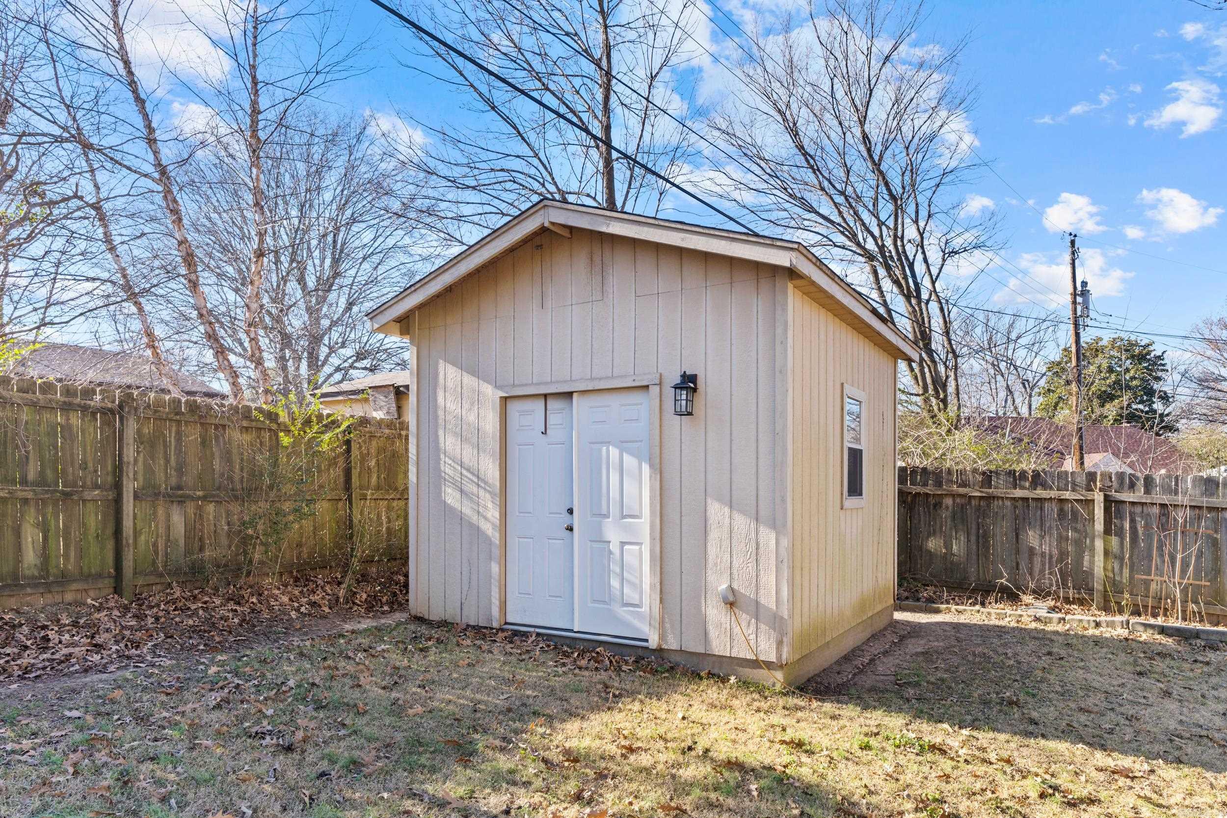 Parkers Woodland Hills - Residential