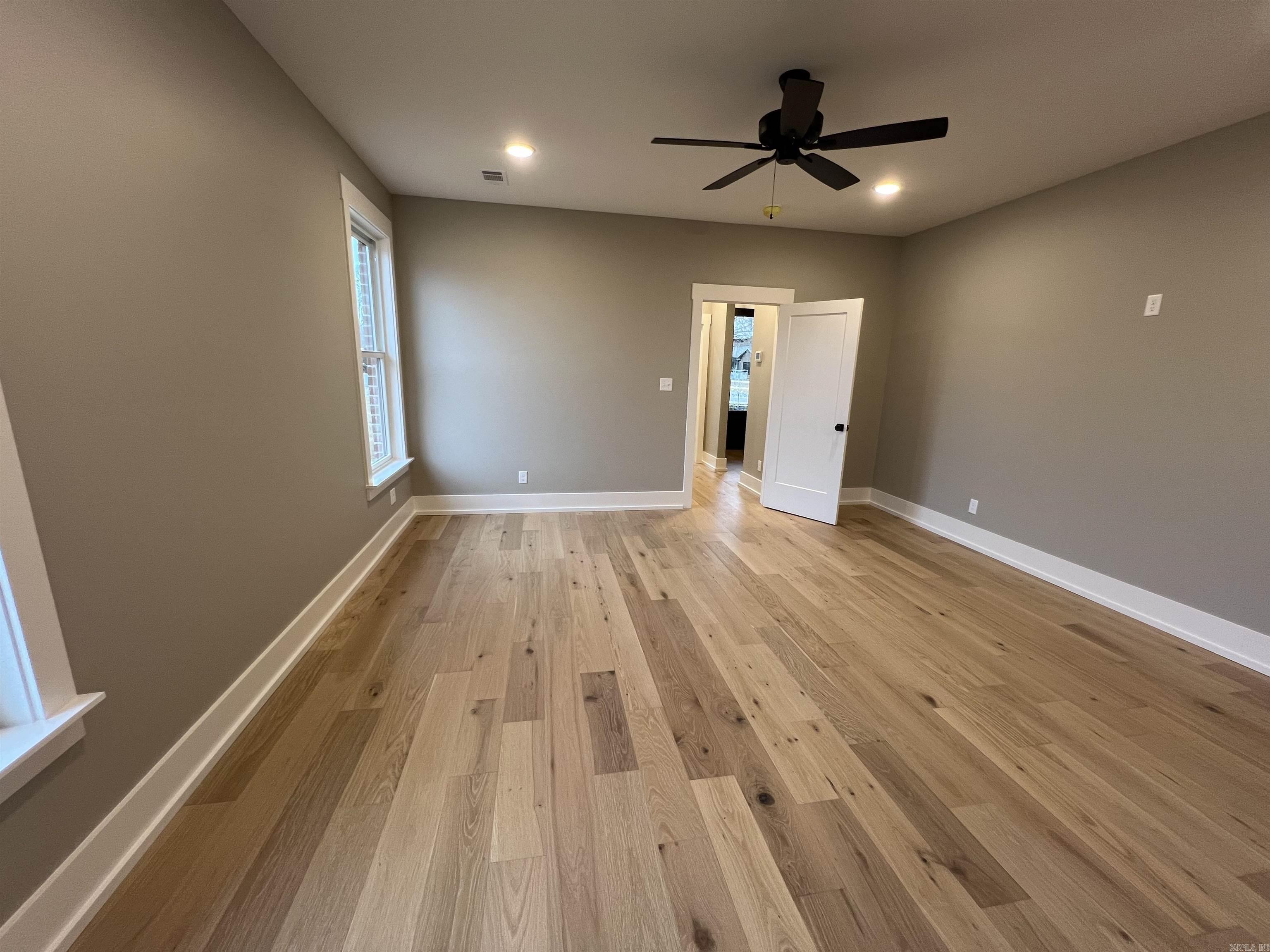 HAZEL OAK - Residential