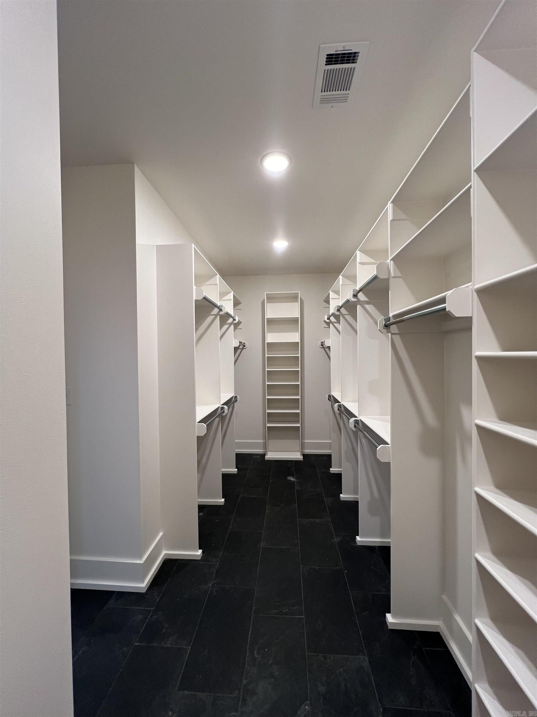 HAZEL OAK - Residential