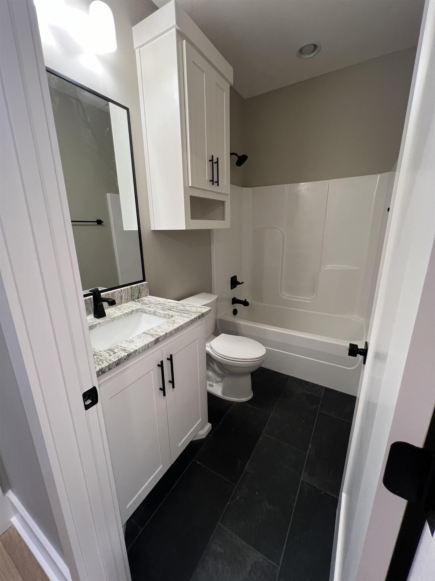 HAZEL OAK - Residential