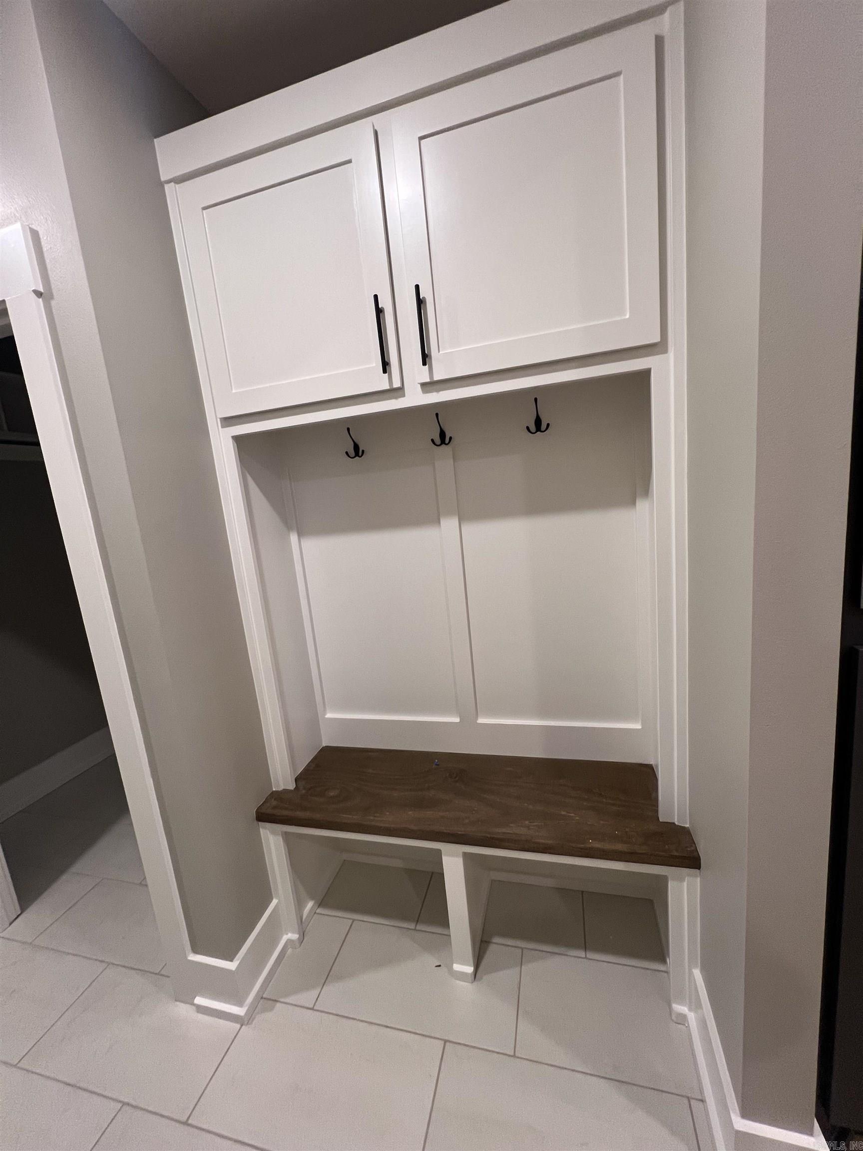 HAZEL OAK - Residential