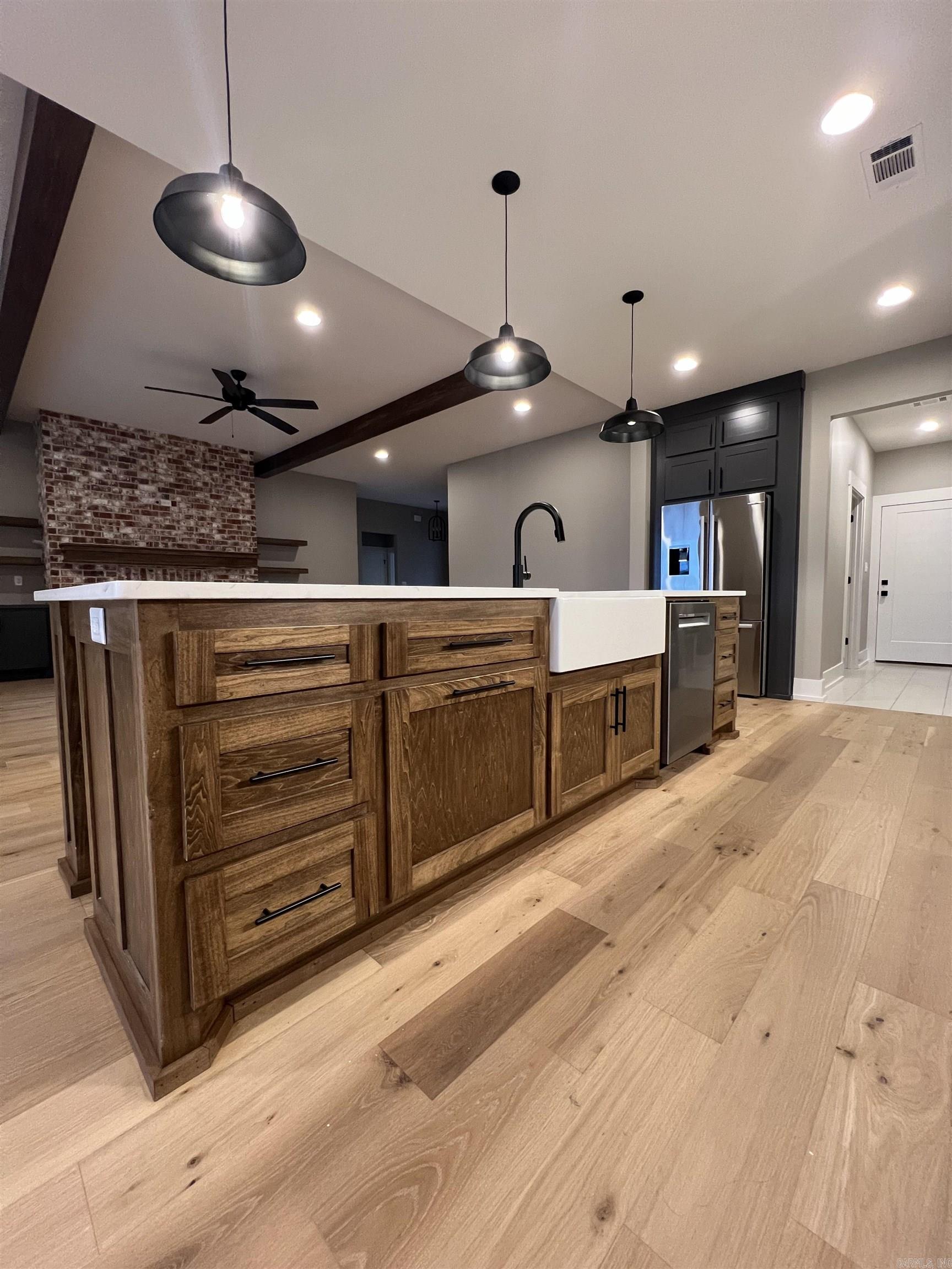 HAZEL OAK - Residential