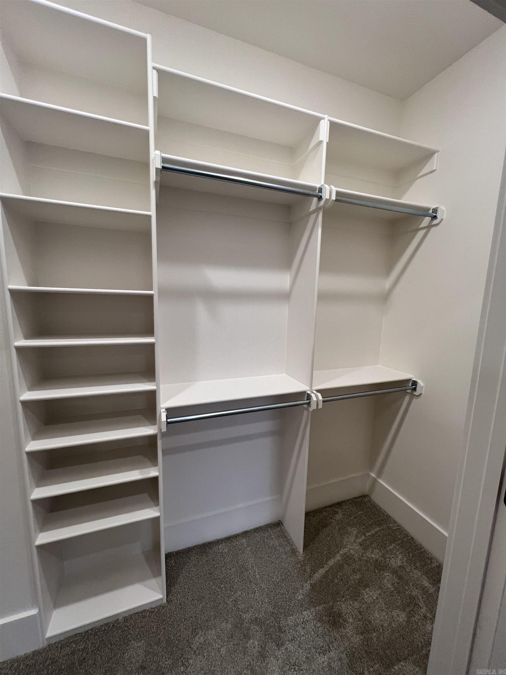 HAZEL OAK - Residential