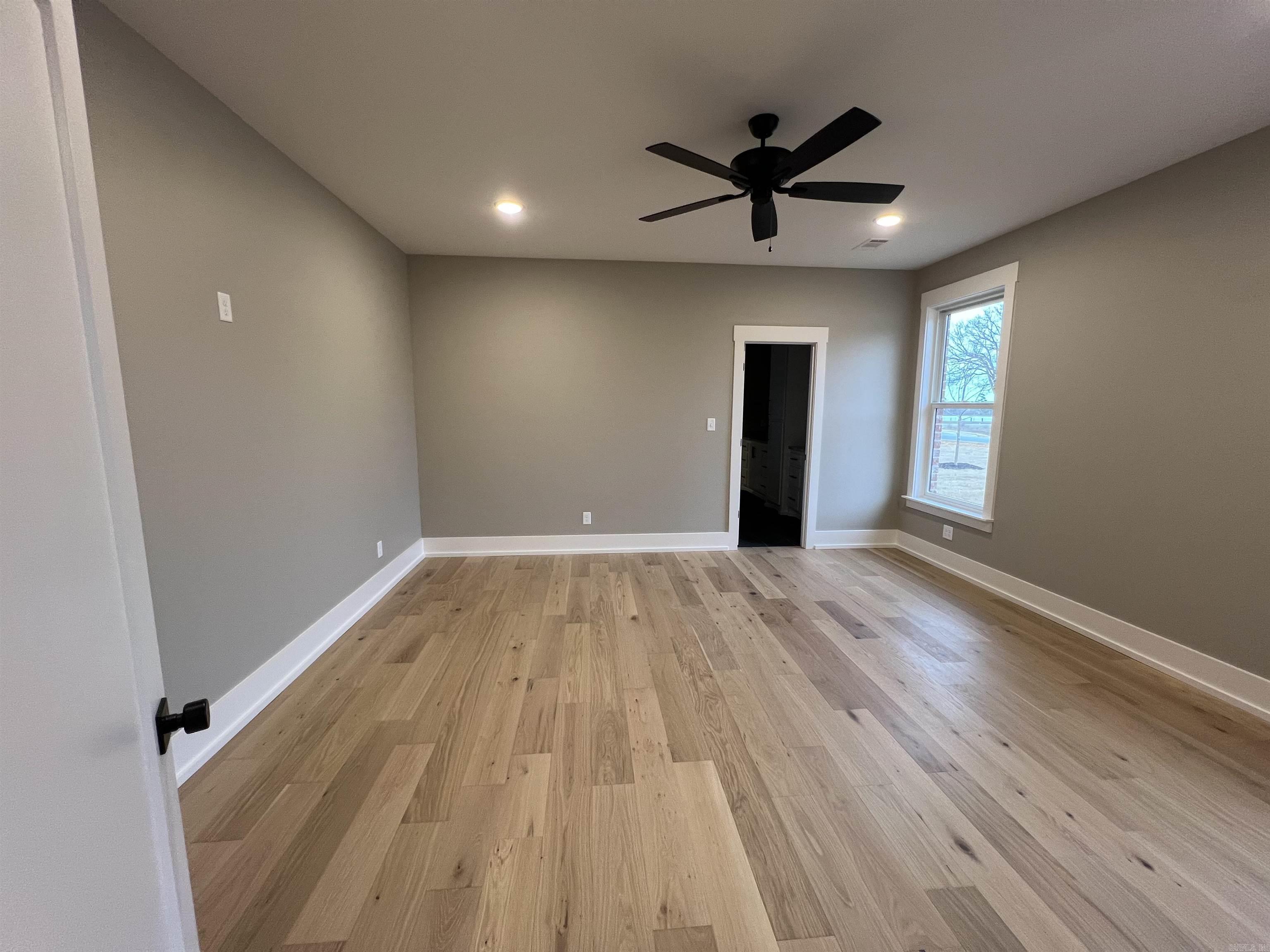 HAZEL OAK - Residential