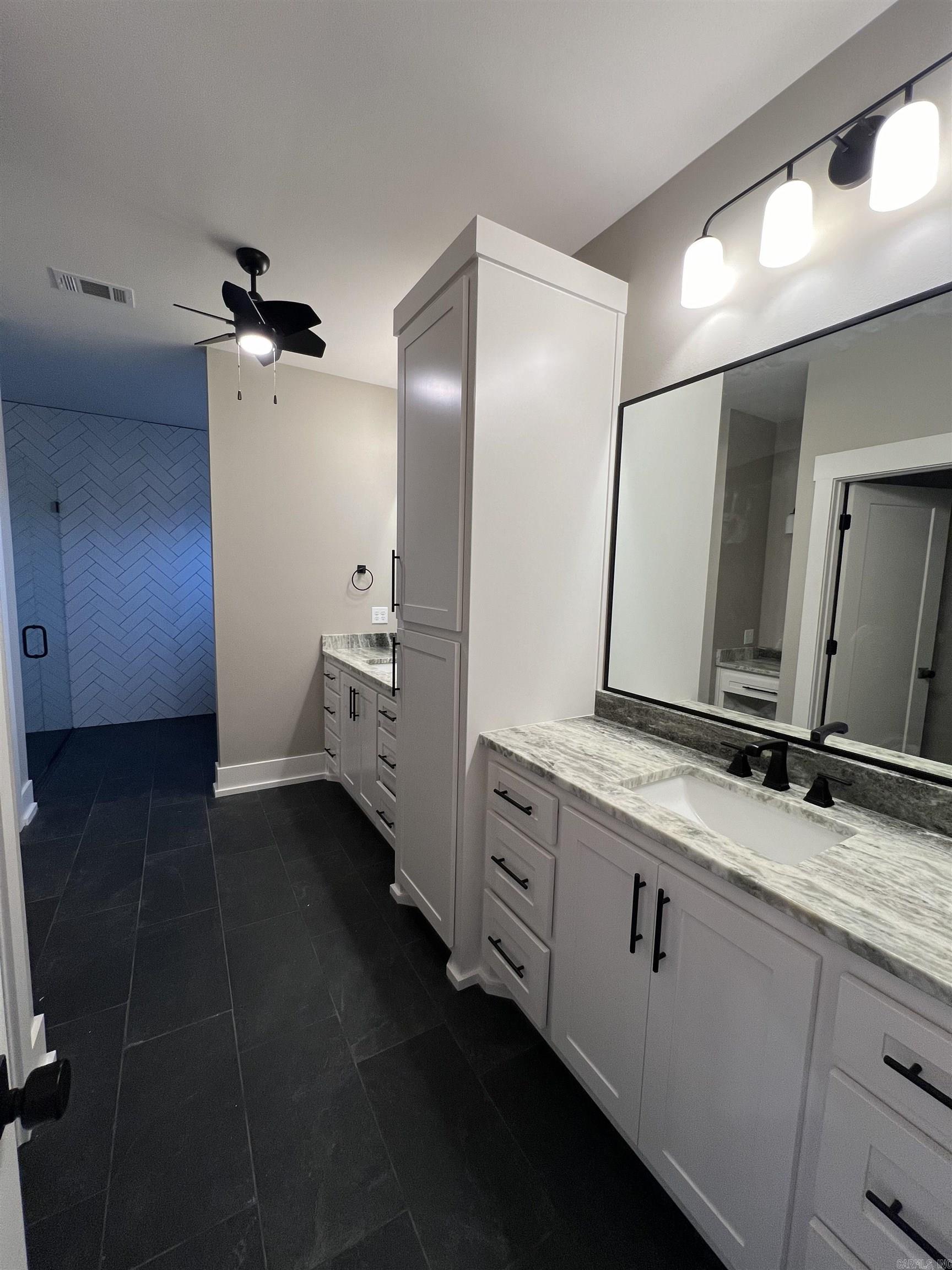 HAZEL OAK - Residential