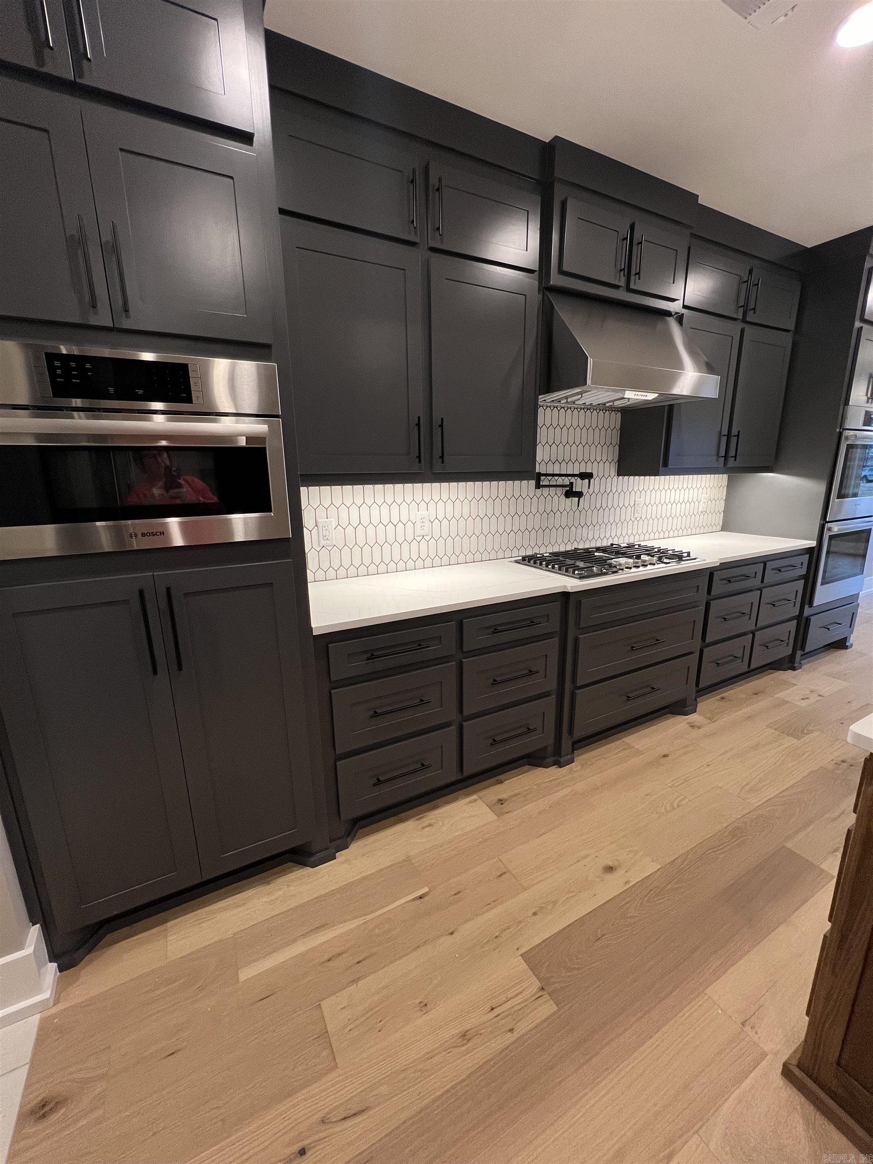 HAZEL OAK - Residential