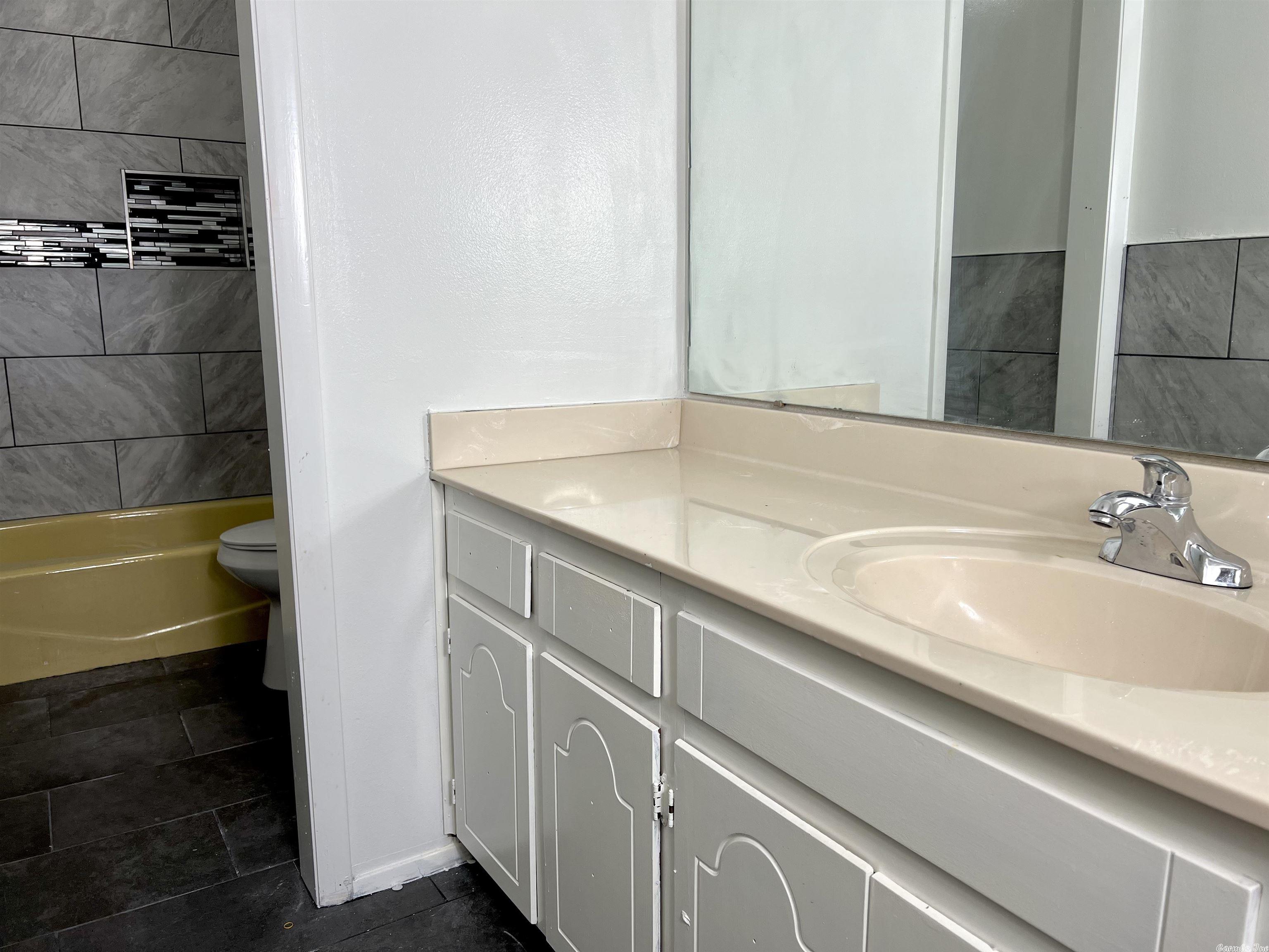 Sorenson Cove - Residential Lease