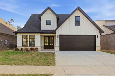 Photo of 309 Kanis Ridge Drive, Little Rock, AR 72223 (MLS # 25048888)