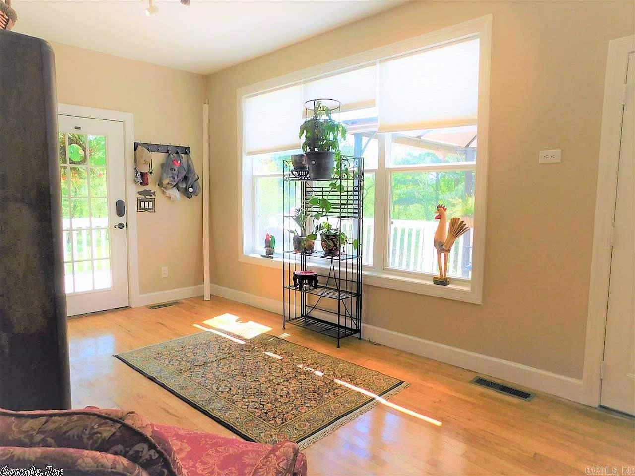 LAKESIDE - Residential