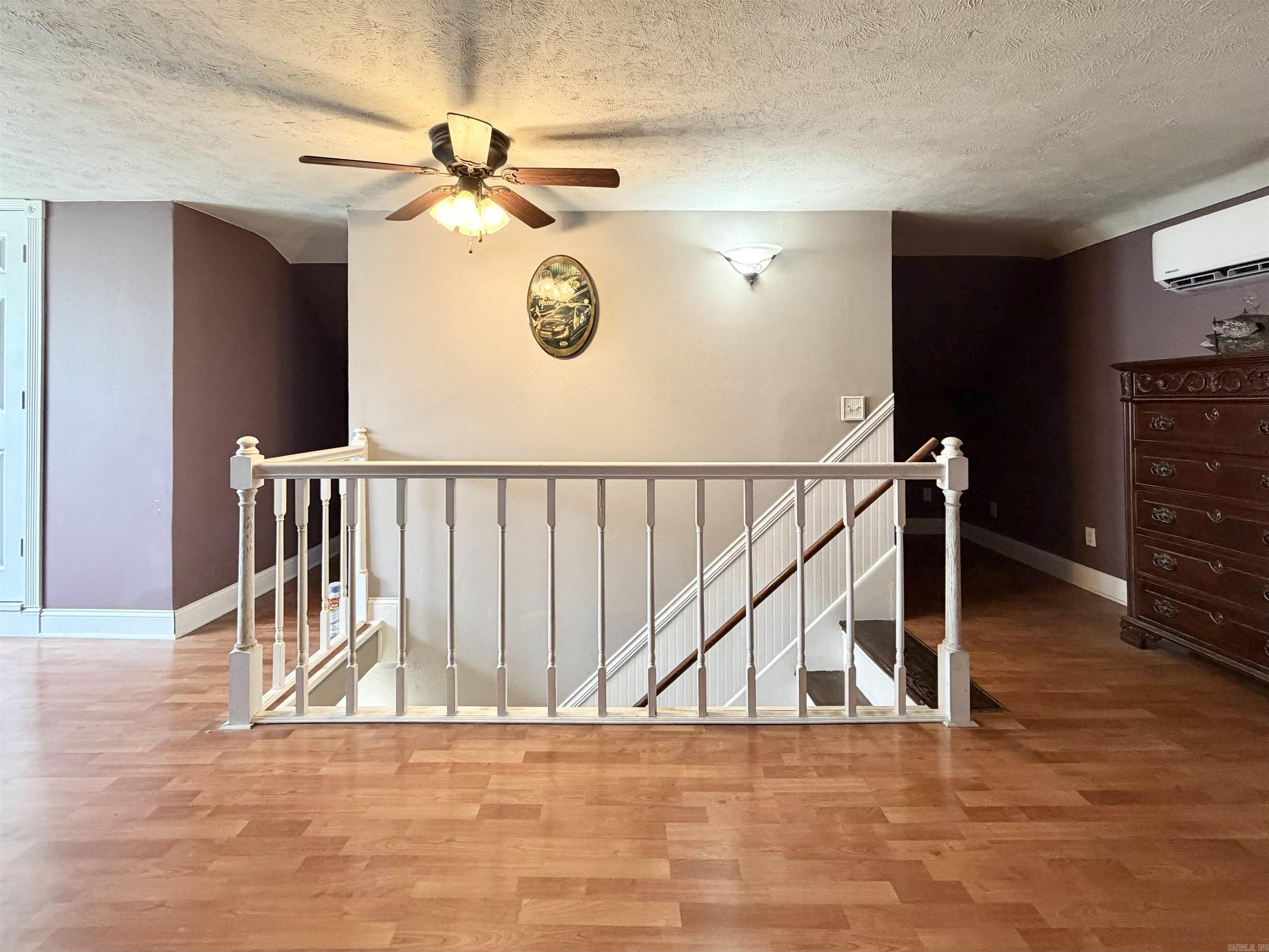 CLIFTONS ADDN - Residential