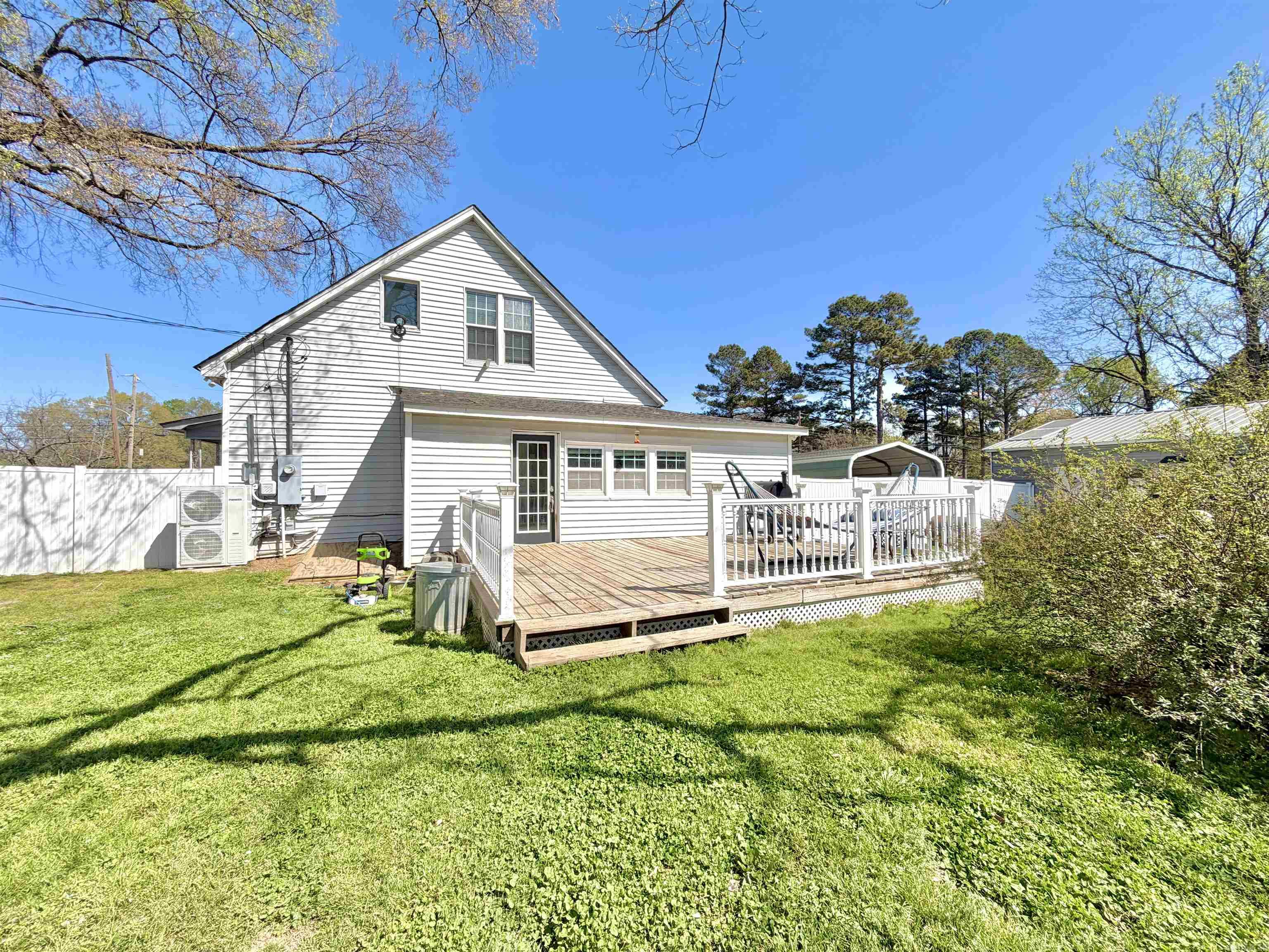 CLIFTONS ADDN - Residential