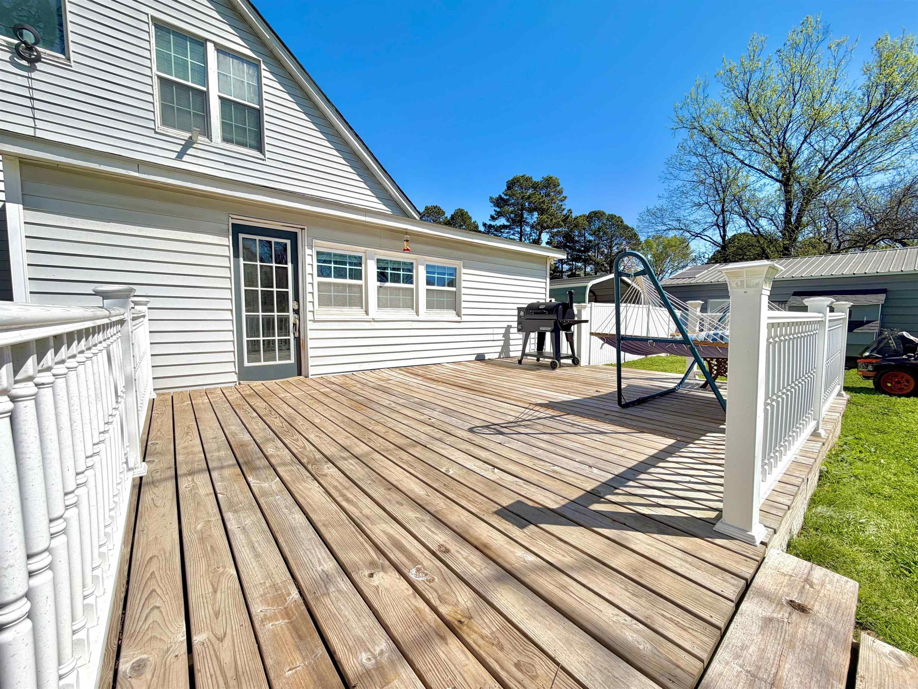 CLIFTONS ADDN - Residential