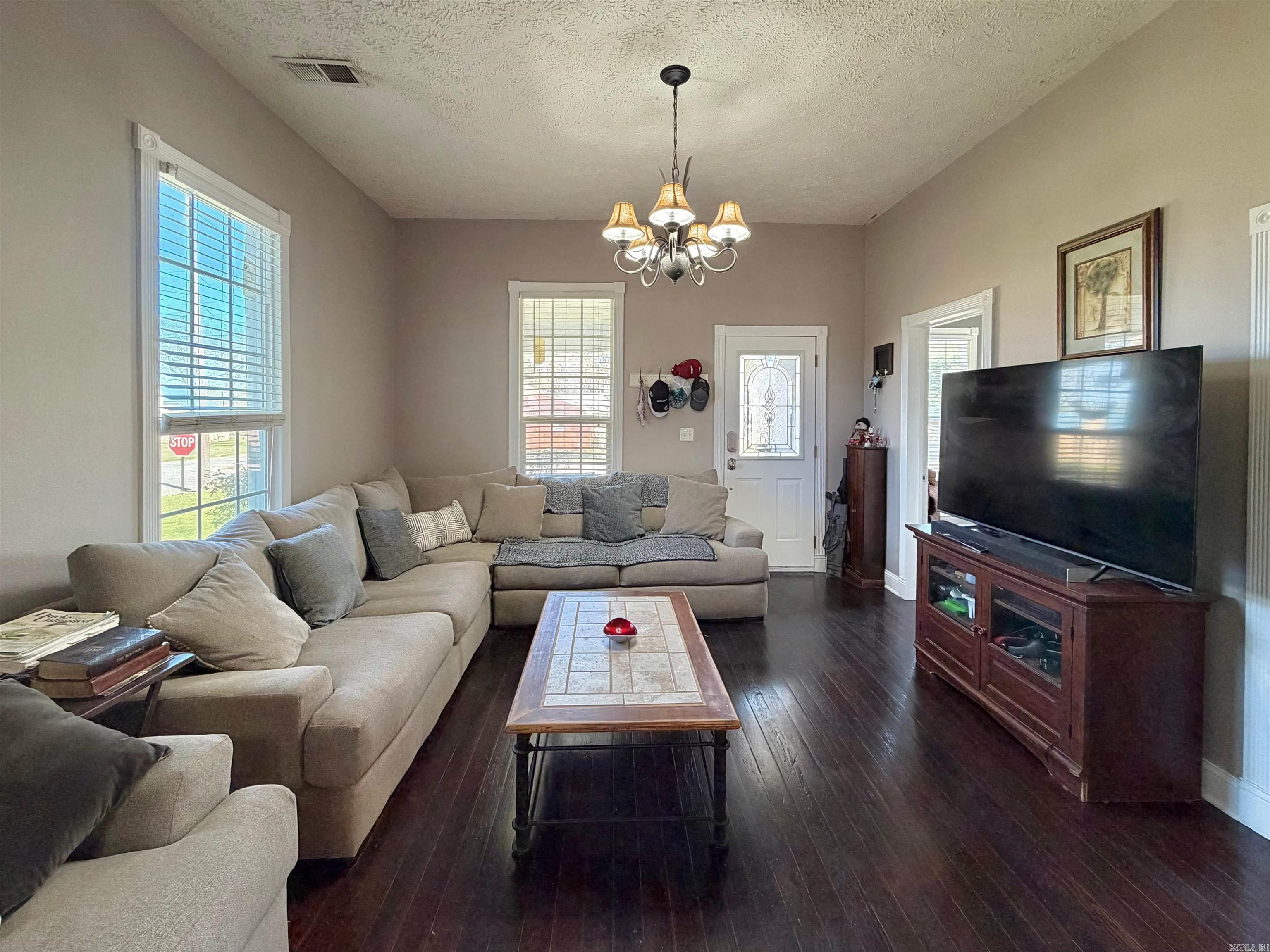 CLIFTONS ADDN - Residential