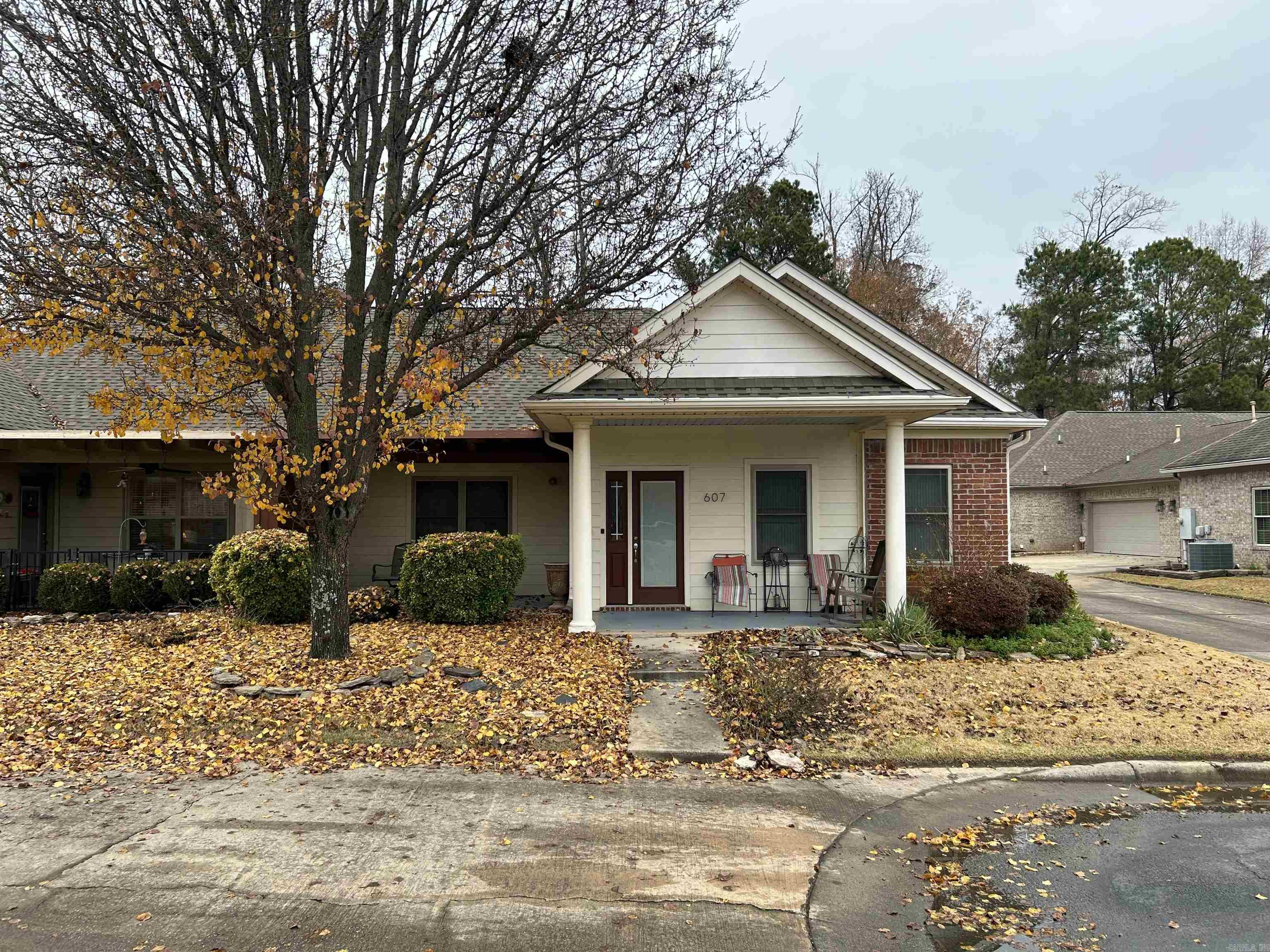 Introducing this beautiful 2 bd 2 ba patio home available in the gated community of Stagecoach Village in Little Rock. This stunning home features a spacious open floor plan with a seamlessly blended style and functionality. The gourmet kitchen boasts ample cabinet space for ample storage. Other features include walk-in closets and beautiful hardwood floors, adding warmth and elegance. Schedule your private showing today! Homes like this don't stay on the market long!