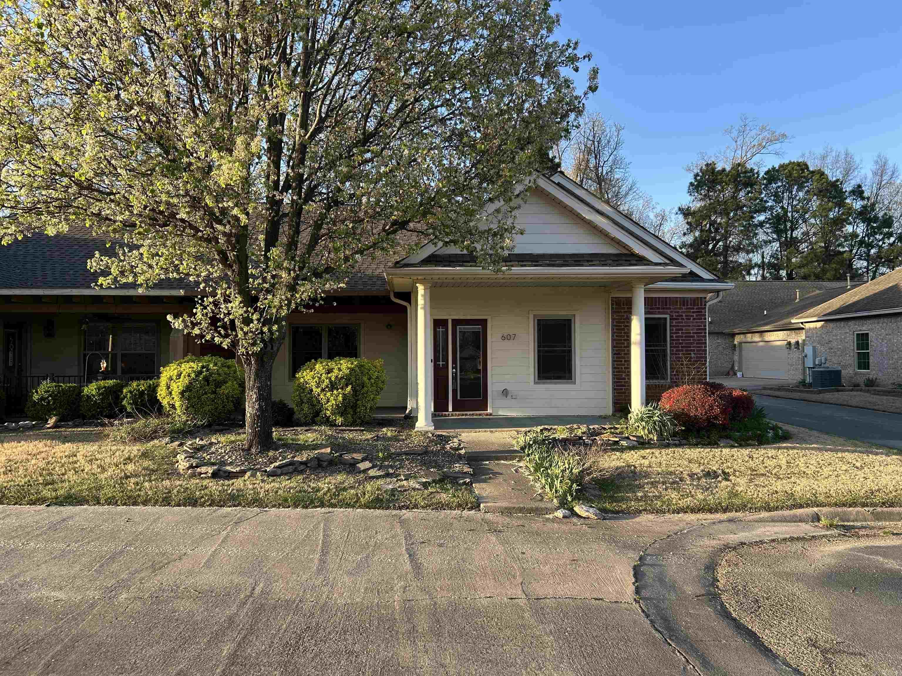 STAGECOACH VILLAGE - Residential