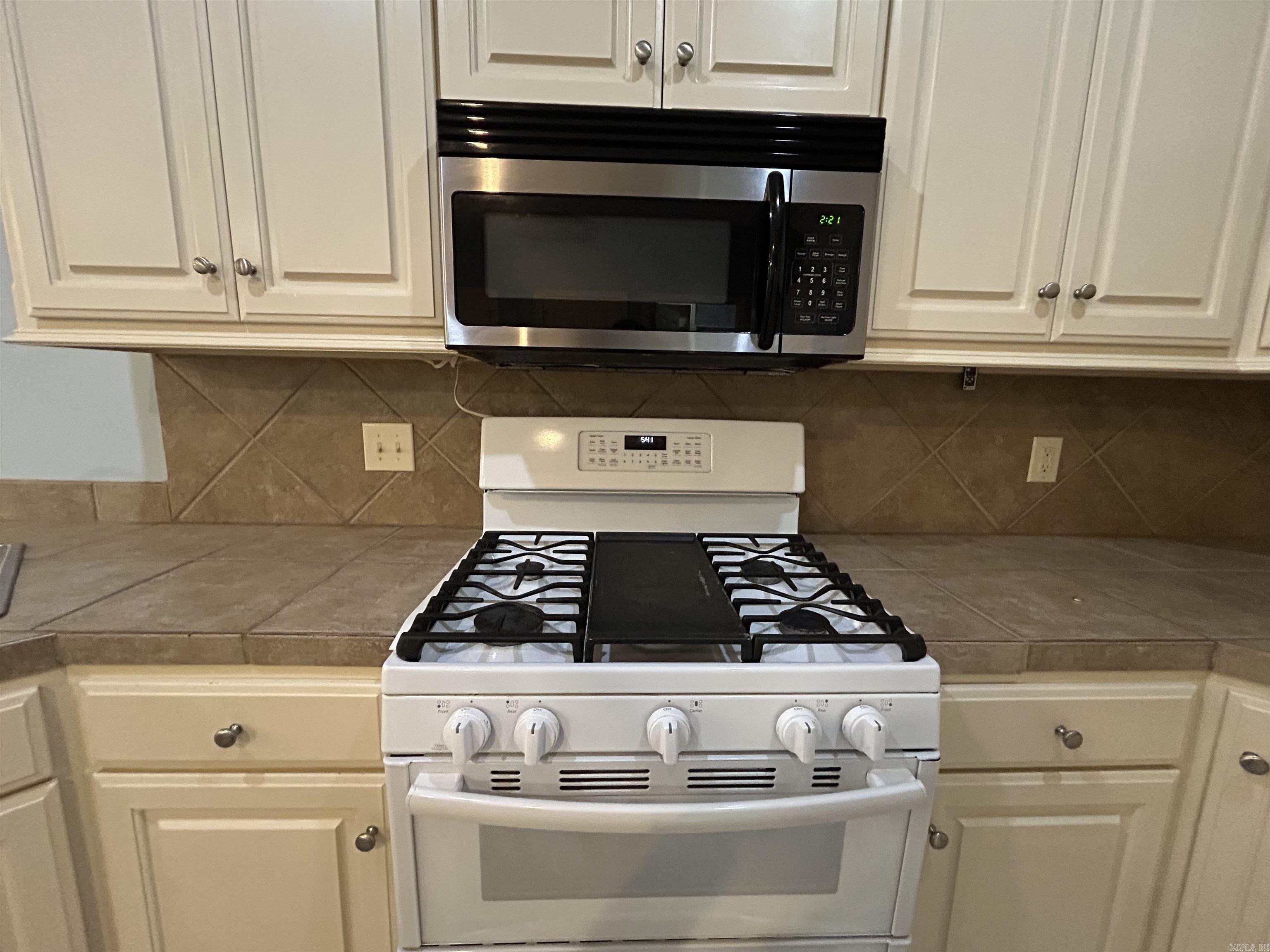 STAGECOACH VILLAGE - Residential