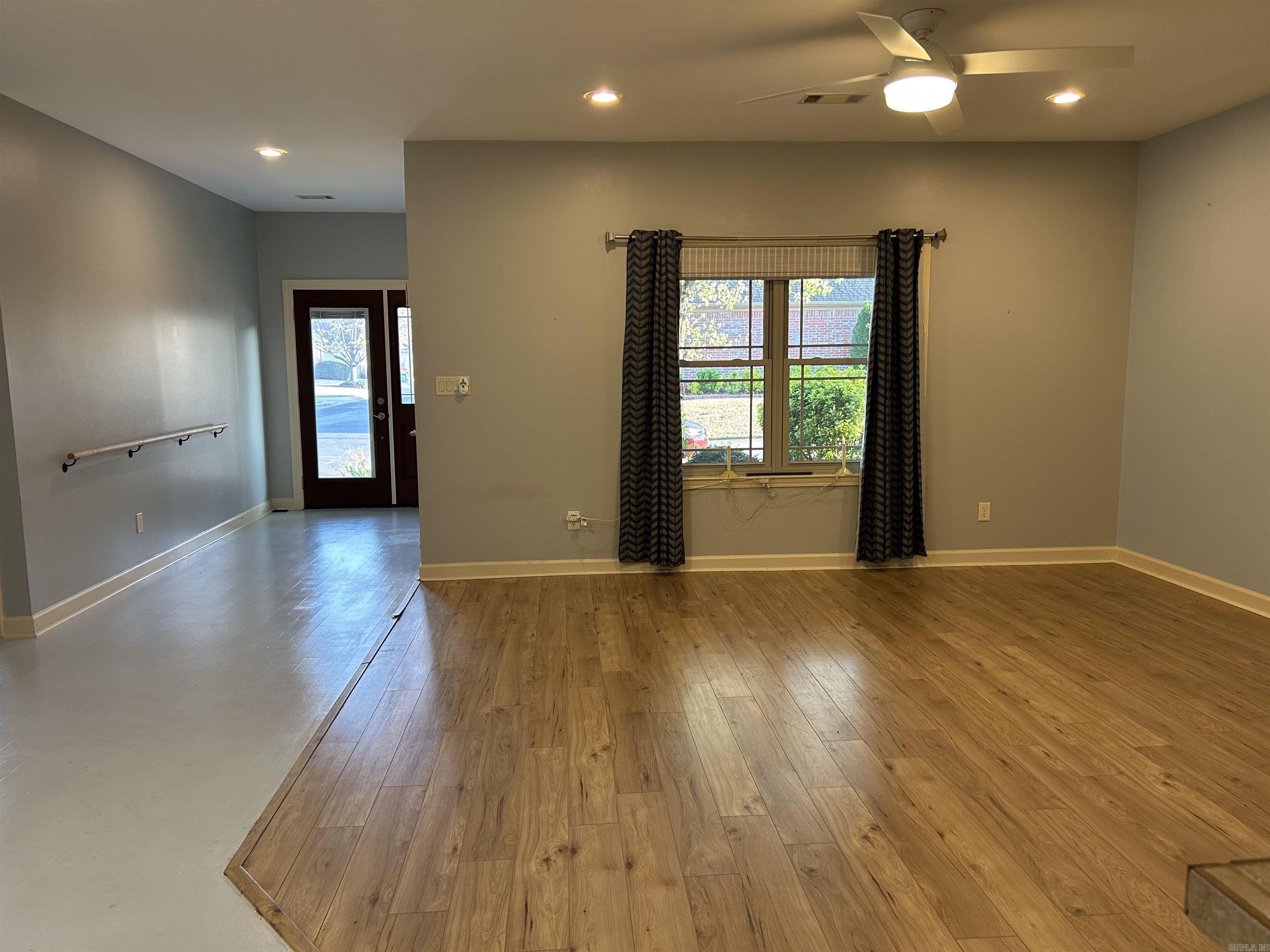 STAGECOACH VILLAGE - Residential