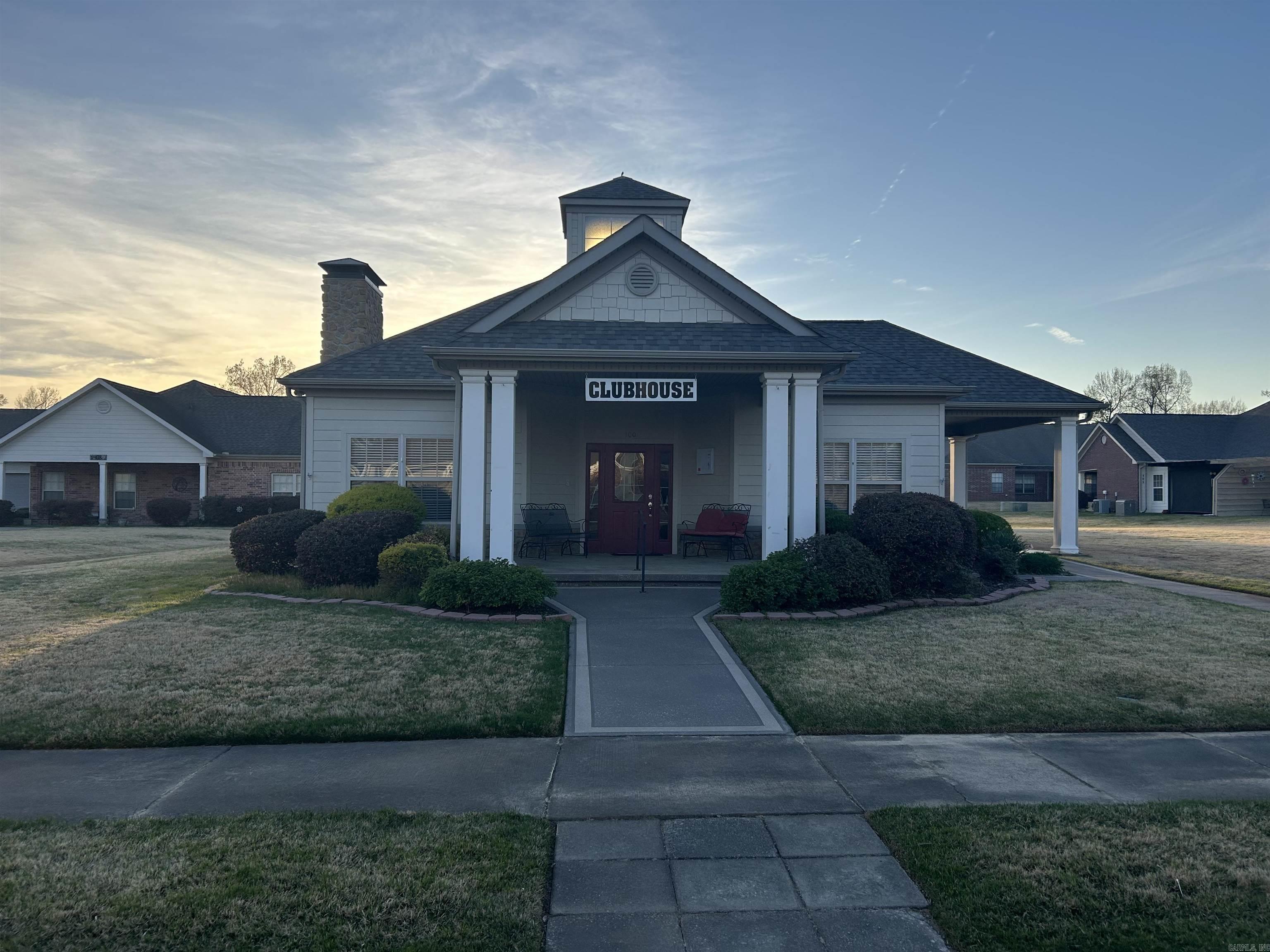 STAGECOACH VILLAGE - Residential