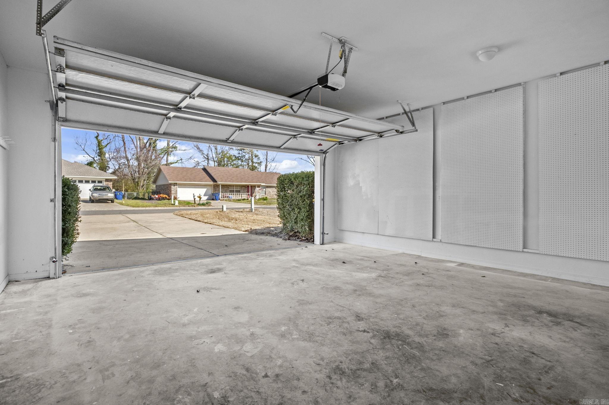 ROBINWOOD - Residential