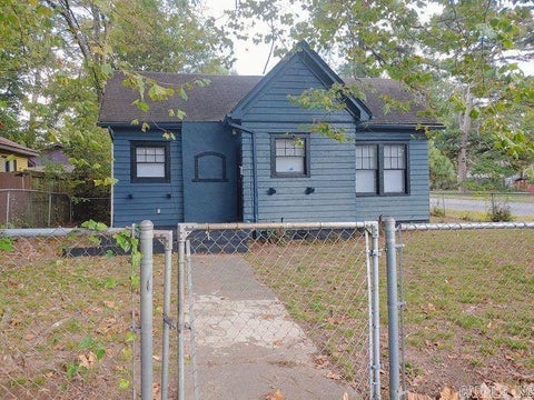 Photo of 1923 S Martin Street St, Little Rock, AR 72204 (MLS # 26042783)