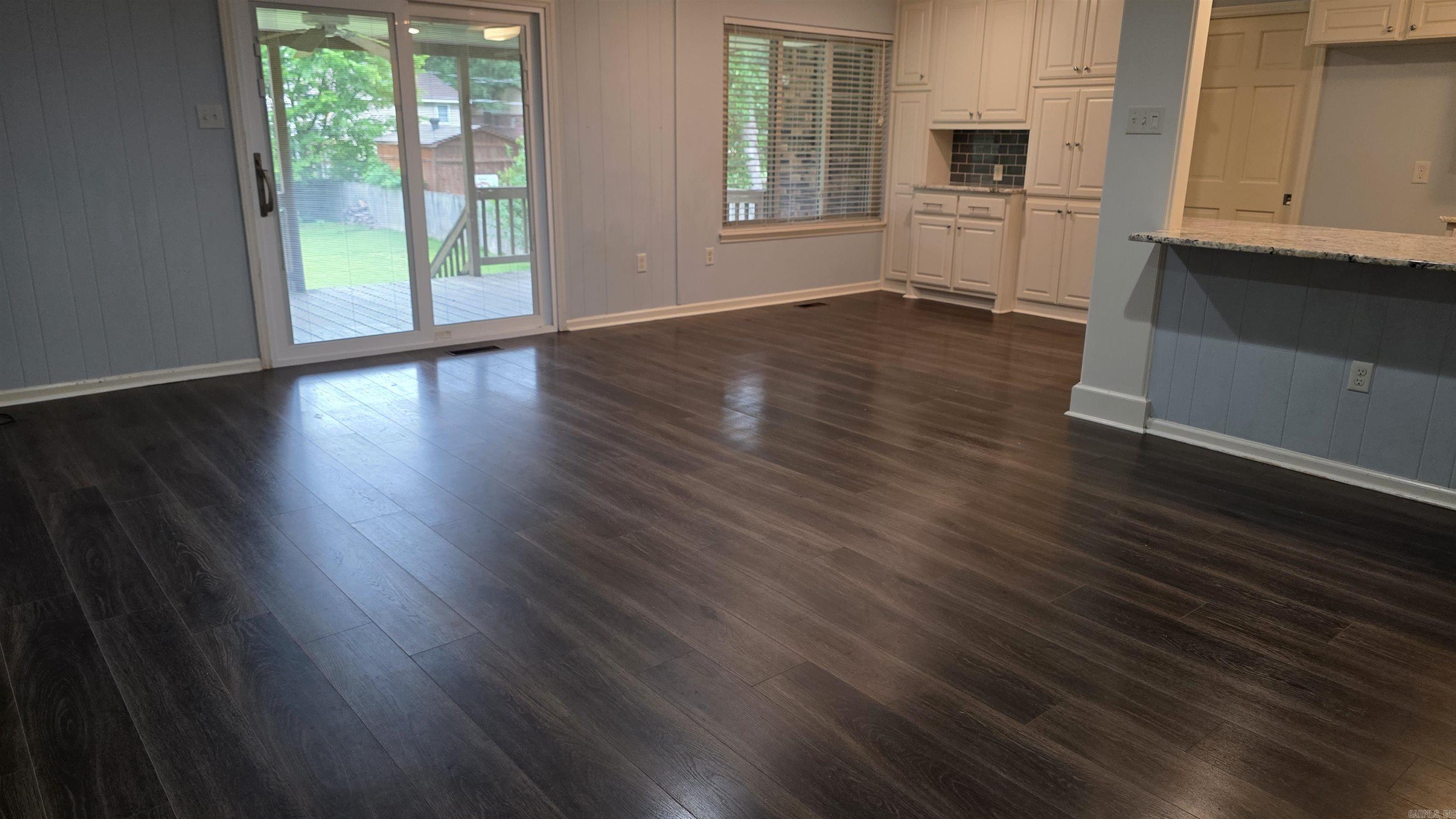 INDIAN HILLS - Residential