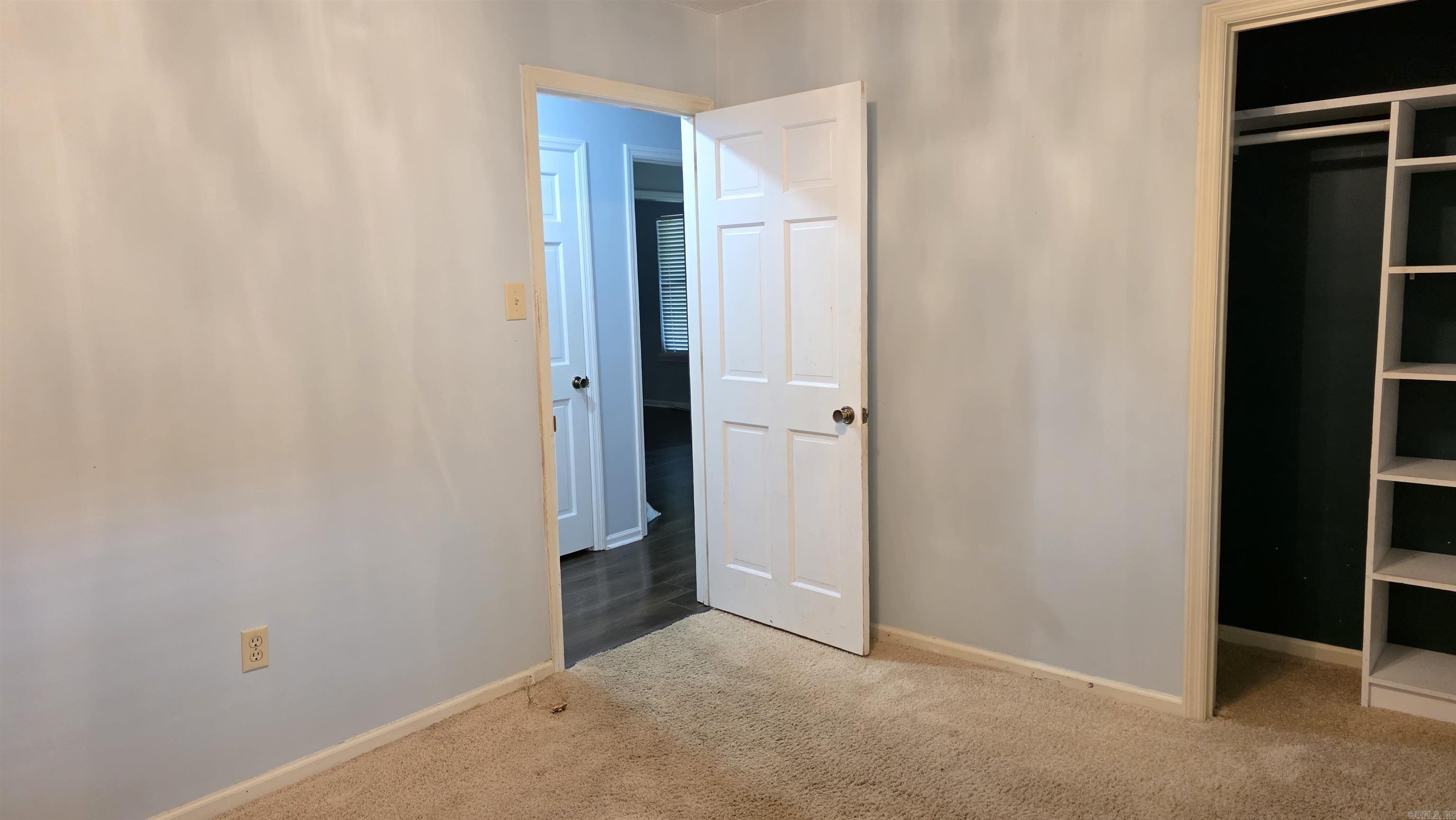 INDIAN HILLS - Residential