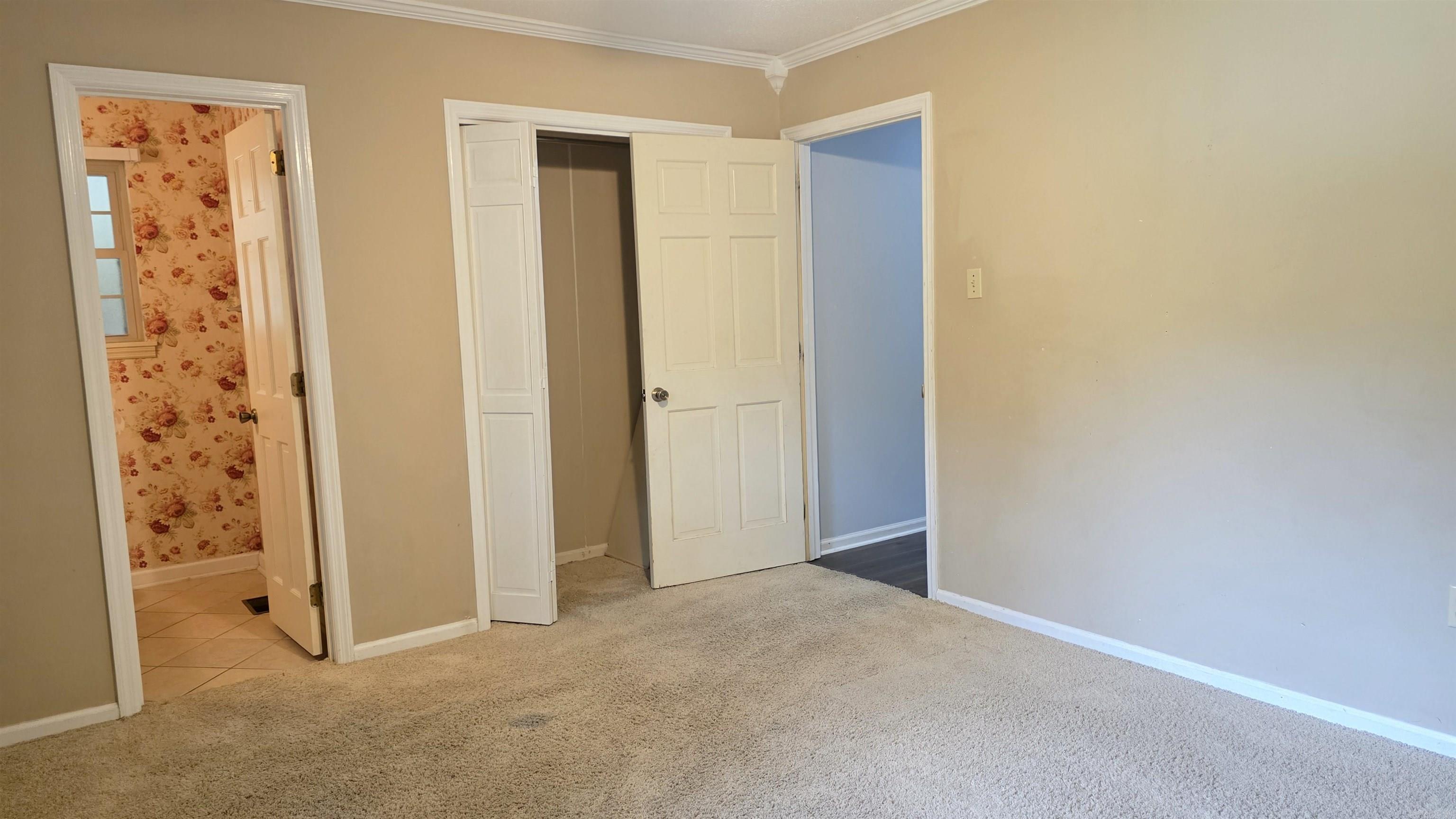 INDIAN HILLS - Residential